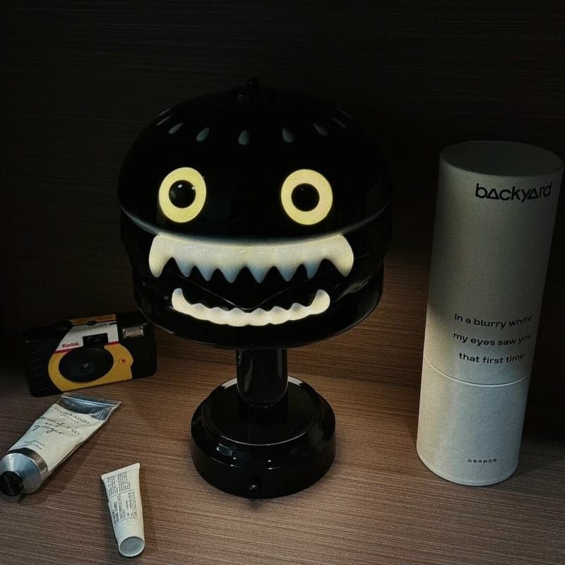 Medicom Toy × Undercover NWT Undercover x Medicom Black Burger Lamp Size ONE SIZE - 2 Thumbnail