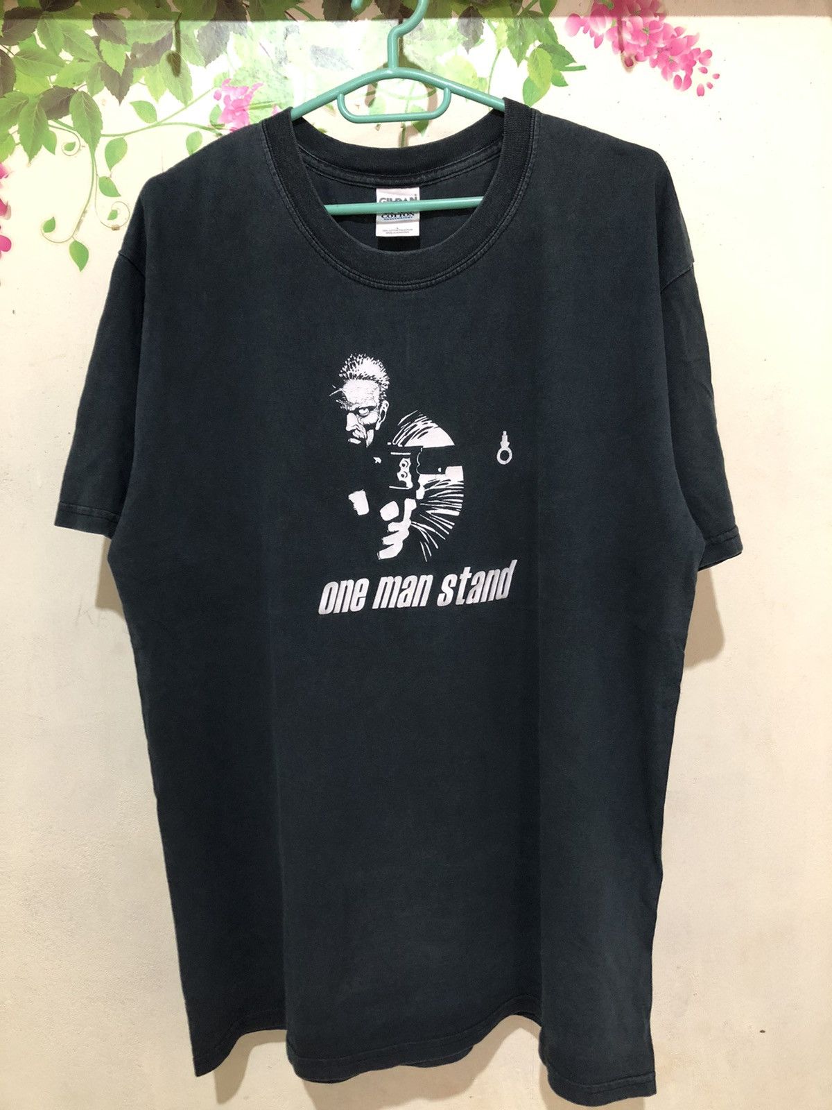 Vintage Vintage Y2K art “one man stand” Supreme style t-shirt Size US L / EU 52-54 / 3 - 1 Thumbnail
