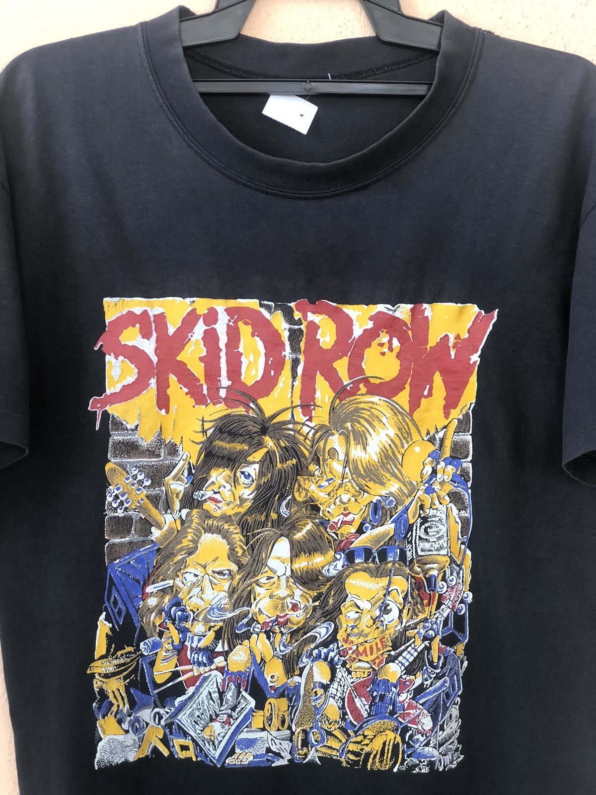 Band Tees × Vintage Vintage 90s SKID ROW Cartoon Artwork Band Tee Size US L / EU 52-54 / 3 - 2 Thumbnail