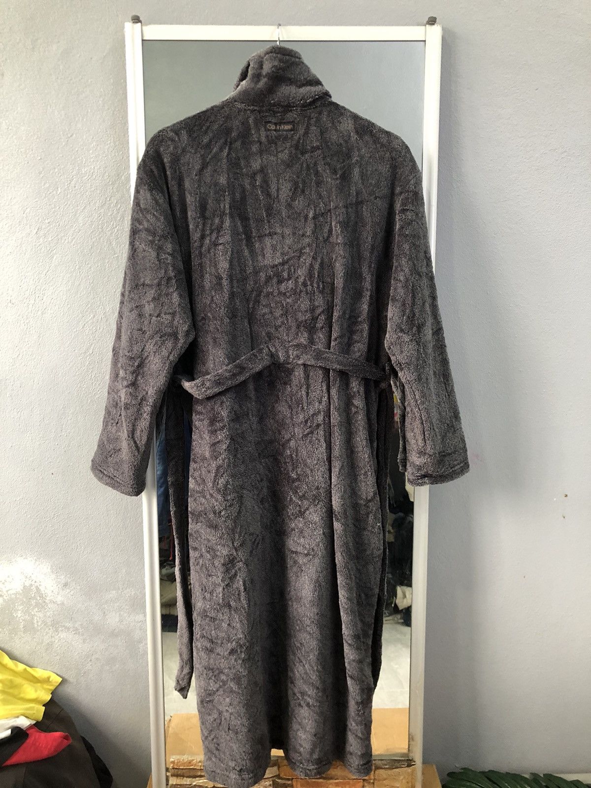 Calvin Klein Calvin Klein Plush Sleepwear Robe – XS/S (Unisex Fit) Size S / US 4 / IT 40 - 11 Thumbnail