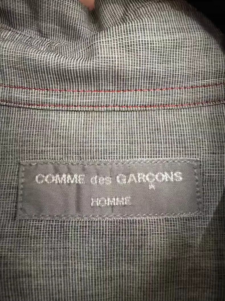 Comme des Garcons Comme des Garcons size os 2001 misaligned shirt 2504-Nexta Size US M / EU 48-50 / 2 - 3 Thumbnail