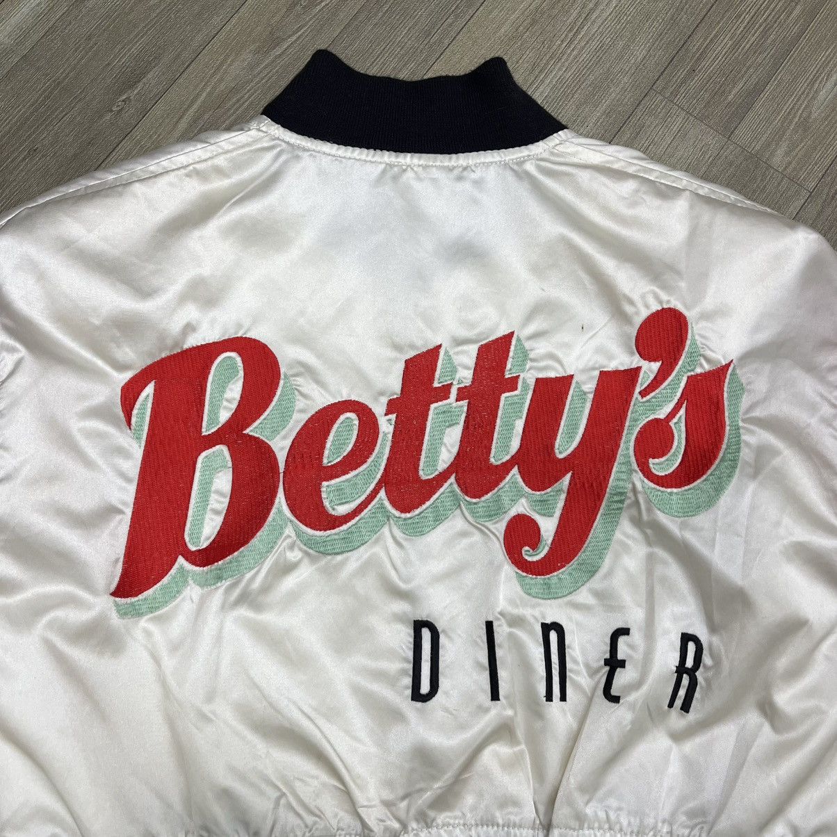 Cartoon Network × Disney × Vintage 1990s Betty Boop Dinner Bomber Crop Jacket Size S / US 4 / IT 40 - 2 Thumbnail
