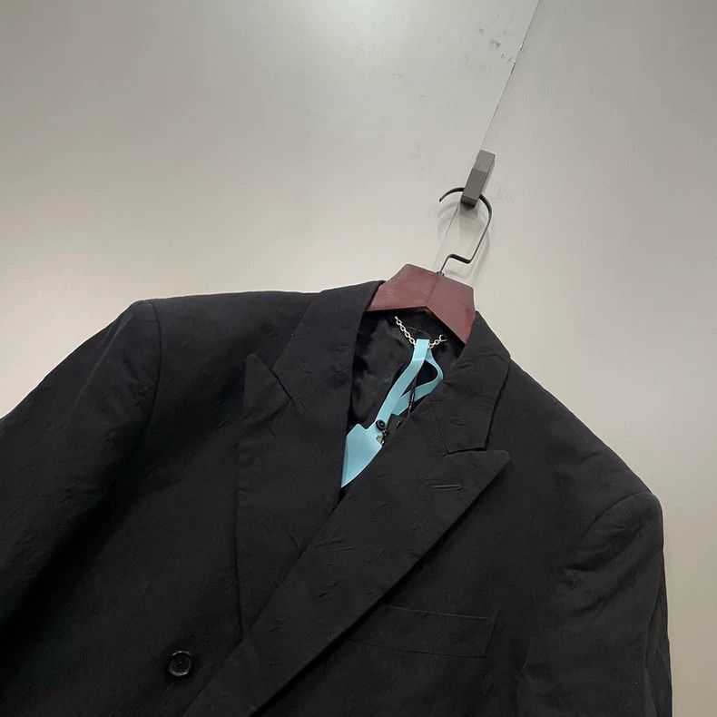 Louis Vuitton Louis Vuitton Black full embossed presbyopic suit 2501-Next Size 48R - 2 Thumbnail