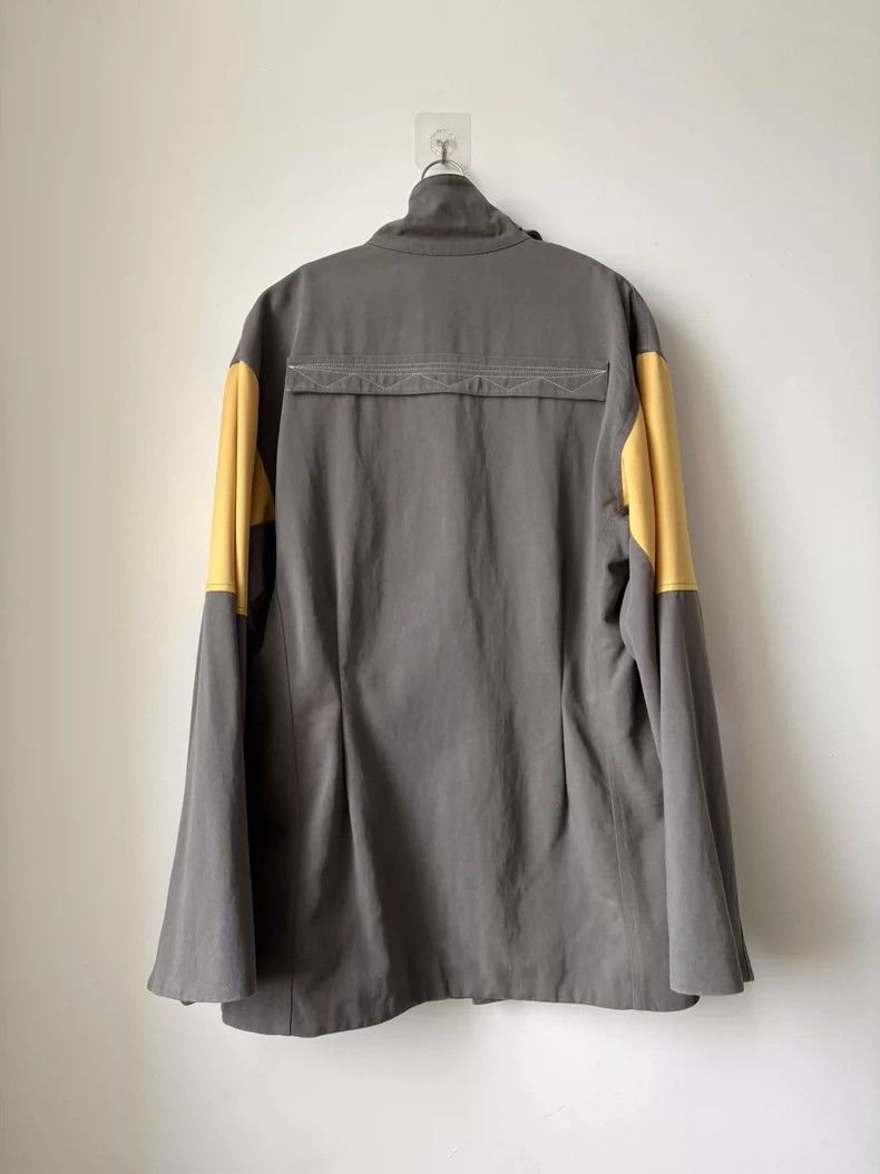 Kiko Kostadinov Kiko Kostadinov 19ss Greyish-yellow parka Size US XS / EU 42 / 0 - 2 Thumbnail