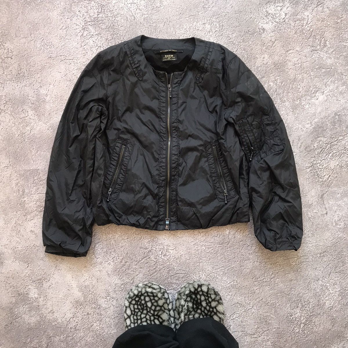 Vintage Vintage 90s Black Bomber Jacket Streetwear Y2K Skate Faded M Size M / US 6-8 / IT 42-44 - 1 Thumbnail