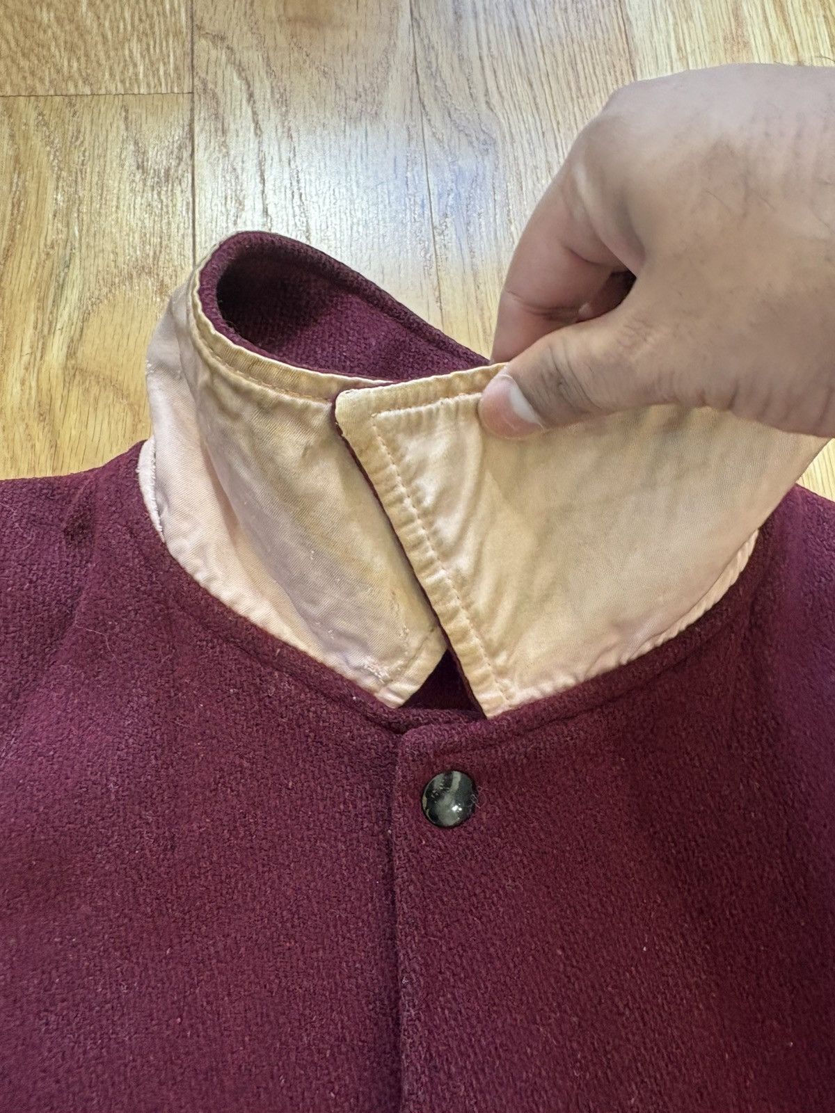 Vintage Vintage 1960’s Distressed High School Varsity Jacket Red L Size US L / EU 52-54 / 3 - 15 Thumbnail