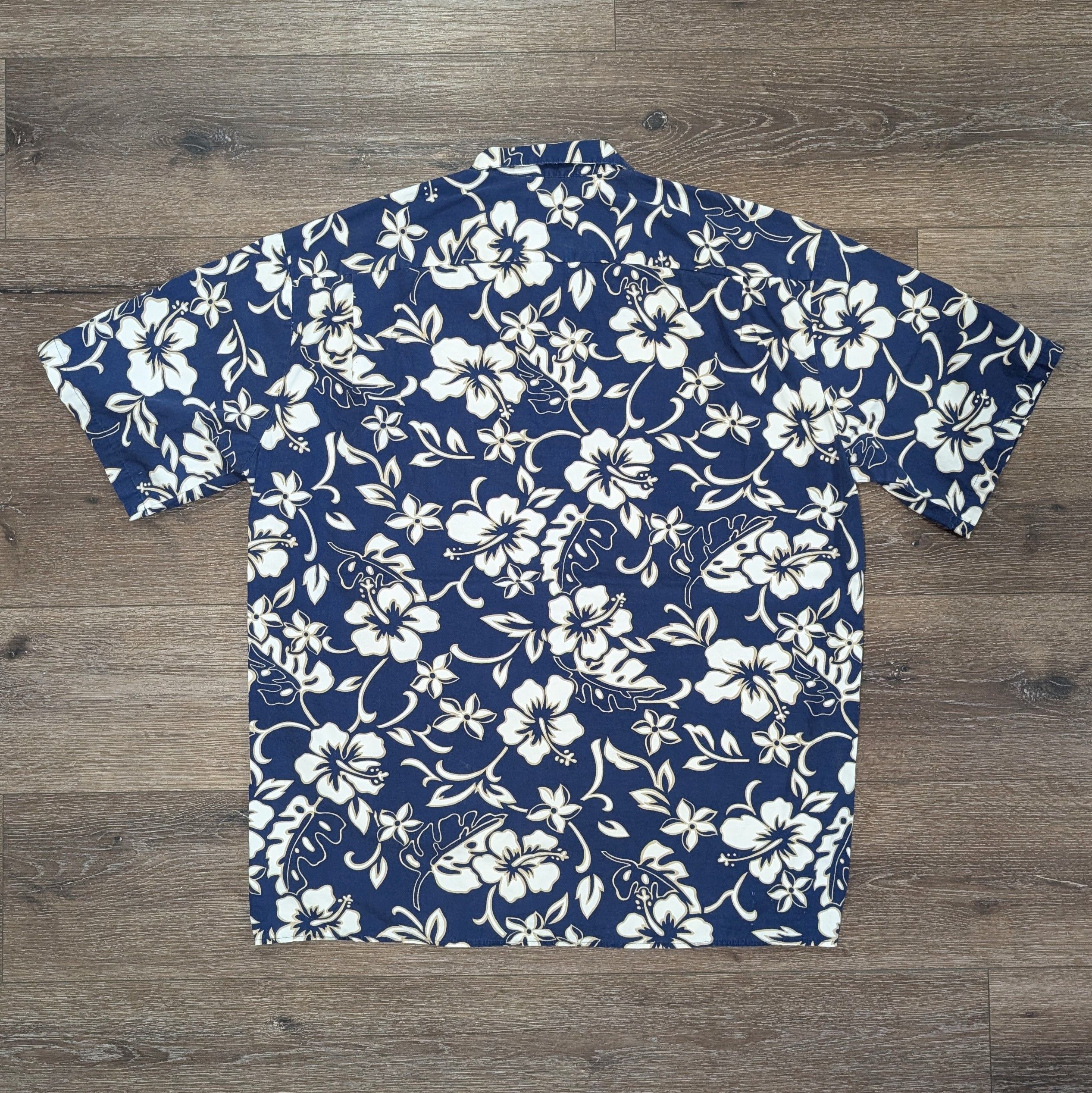 Hilo Hattie × Vintage Vintage Hilo Hattie floral Hawaiian shirt - SIZE L Size US L / EU 52-54 / 3 - 5 Thumbnail