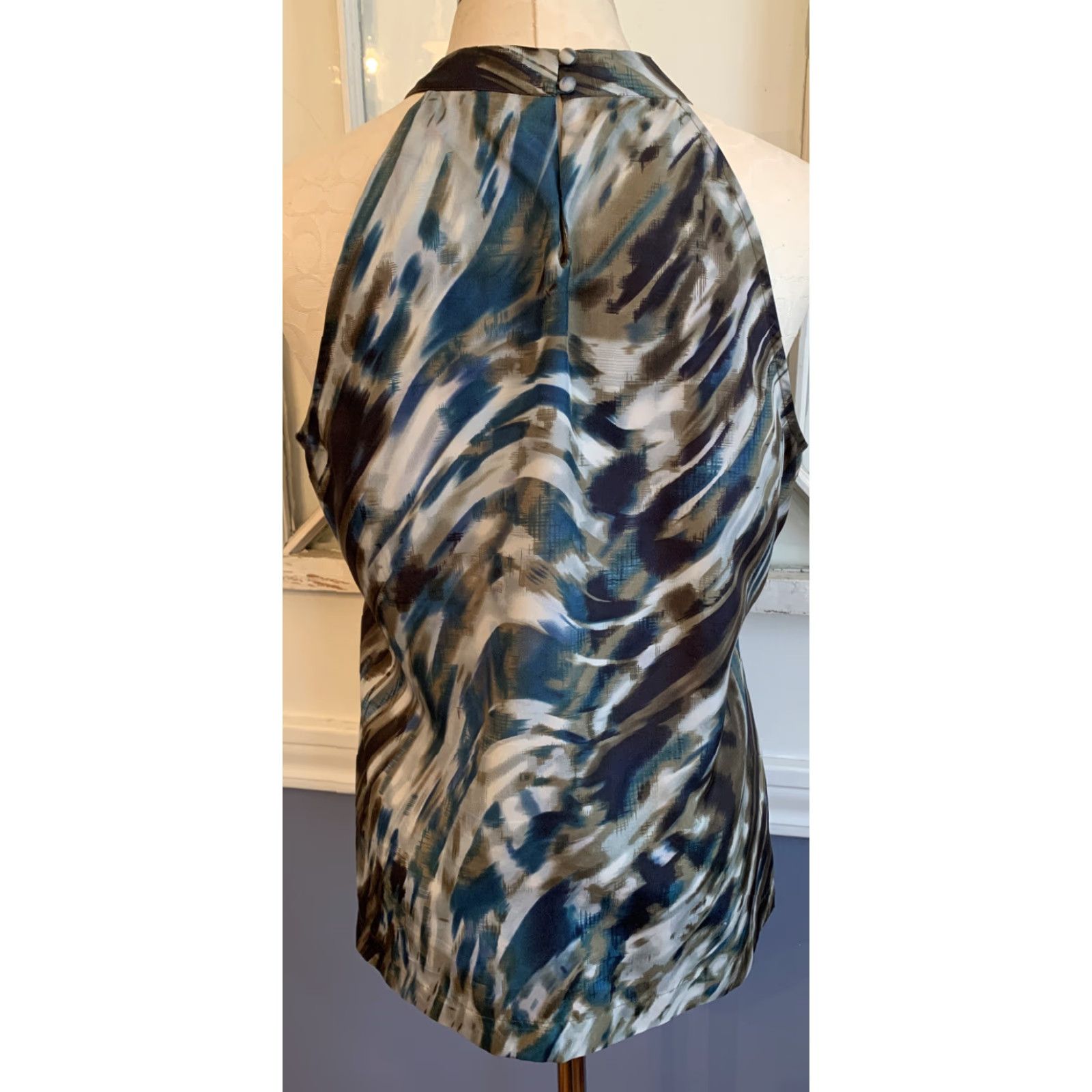 Ann Taylor Ann Taylor Blouse Women Large Sleeveless Silk Green Shades of Green Blue Shirt Womens Size L / US 10 / IT 46 - 5 Thumbnail