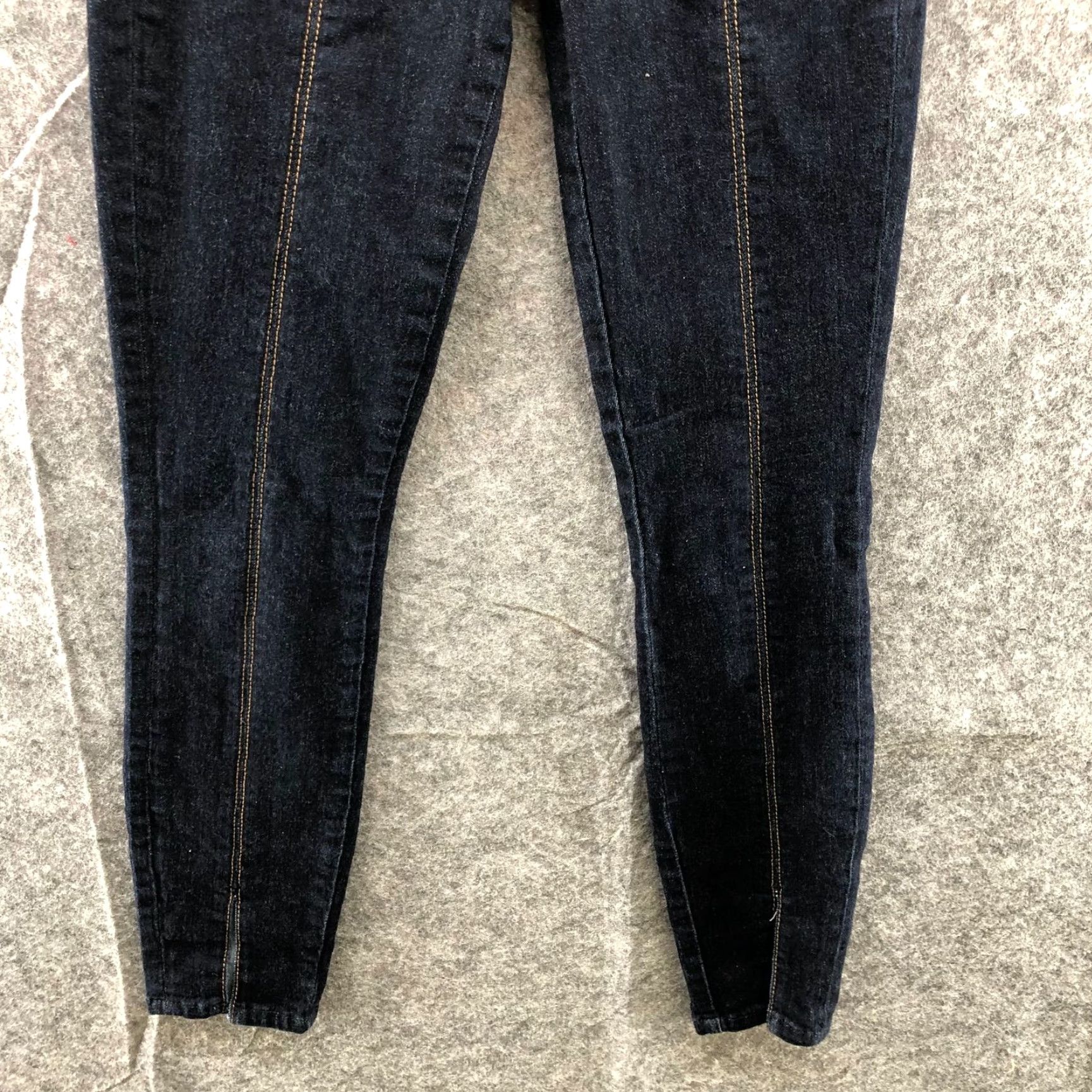 7 For All Mankind VINTAGE? No — 7 For All Mankind Gwenevere Ankle Skinny Jean Blue Dark Wash Womens 23 Slim Denim Zip Fly Inseam 26 Size 40" / US 18 - 4 Thumbnail