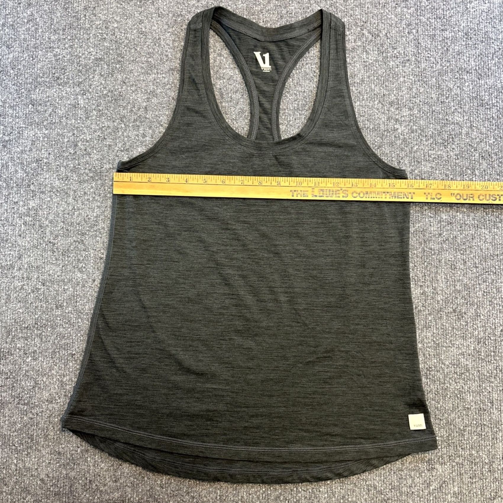 Vuori Vuori Tank M Racerback Heather Charcoal Grey Athletic Gym & Training Running Woman Size M / US 6-8 / IT 42-44 - 4 Thumbnail