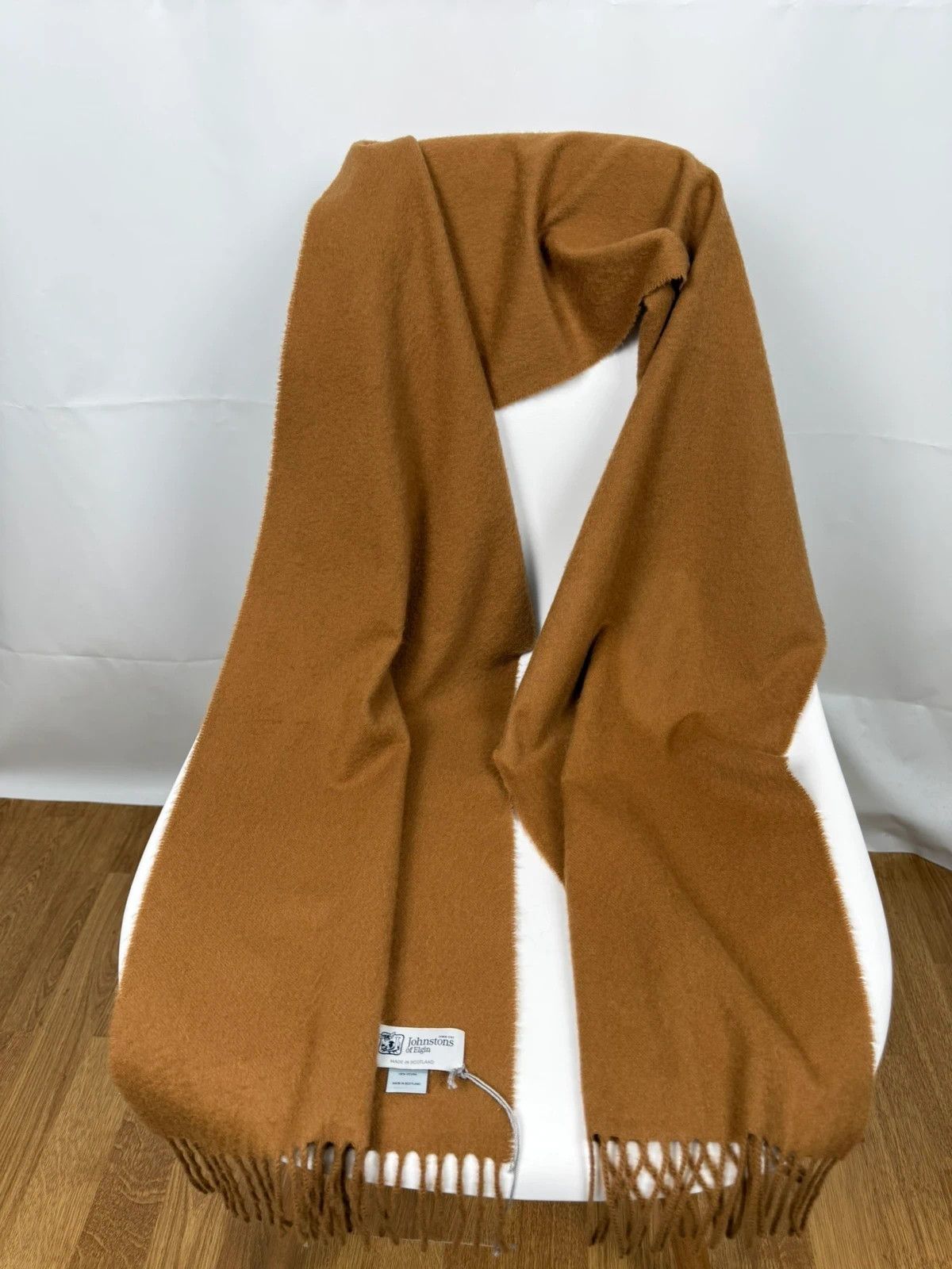 Johnstons Of Elgin Johnstons Of Elgin 100% Vicuna Scarf Made In Scotland Size ONE SIZE - 10 Thumbnail
