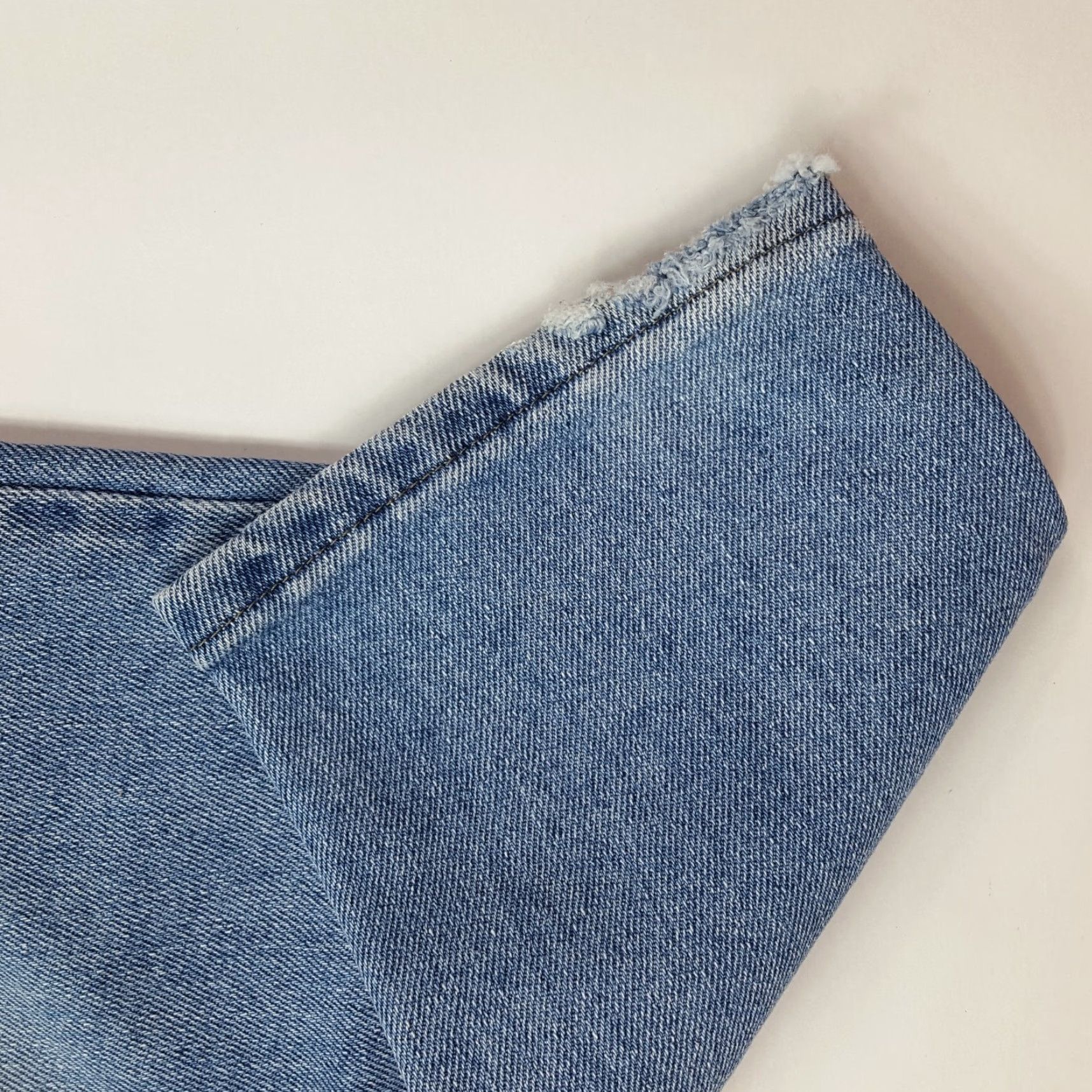 Lee VINTAGE Lee Western Jeans Womens 10 Distressed Denim Blue 28x31 80s 90s Retro Workwear Tapered Faded Distressed Pockets Button Jeans Womens Size 32" / US 10 / IT 46 - 4 Thumbnail