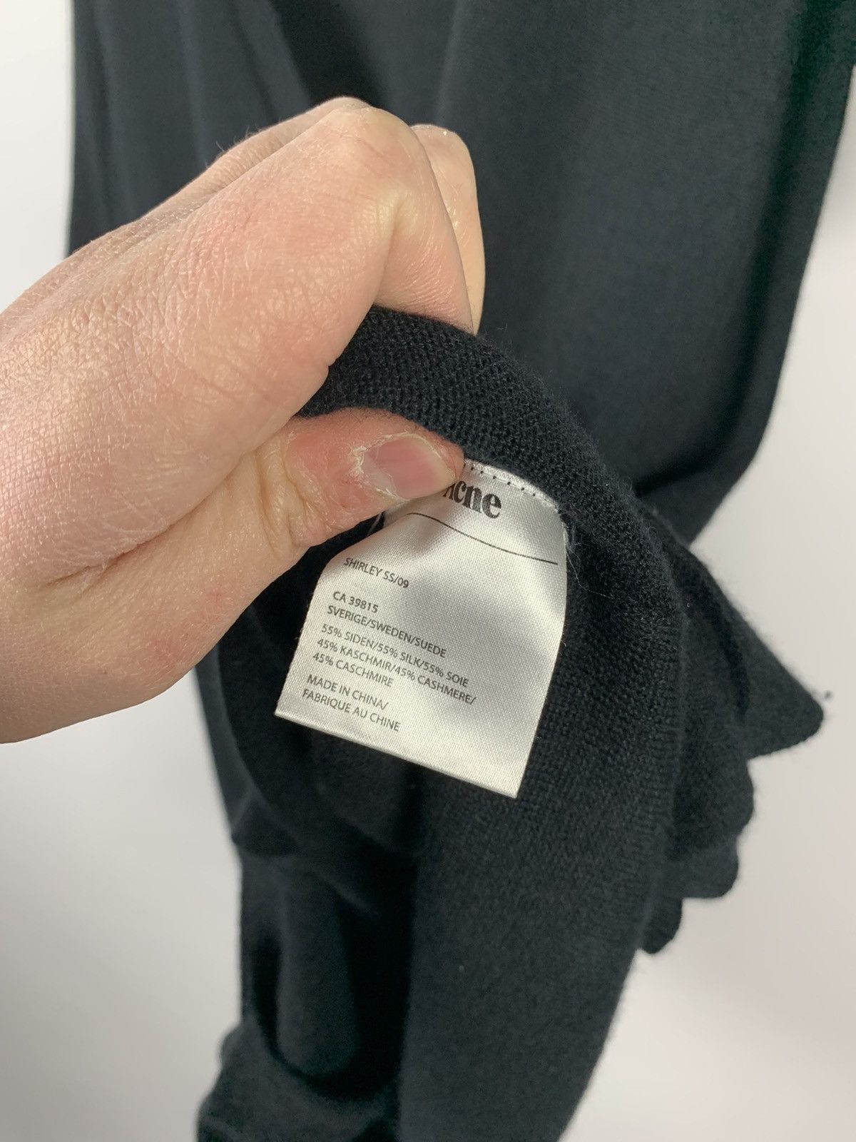 Acne Studios Acne Studios Silk Cashmere Sweater Black V-Neck Size S Top Size S / US 4 / IT 40 - 8 Thumbnail