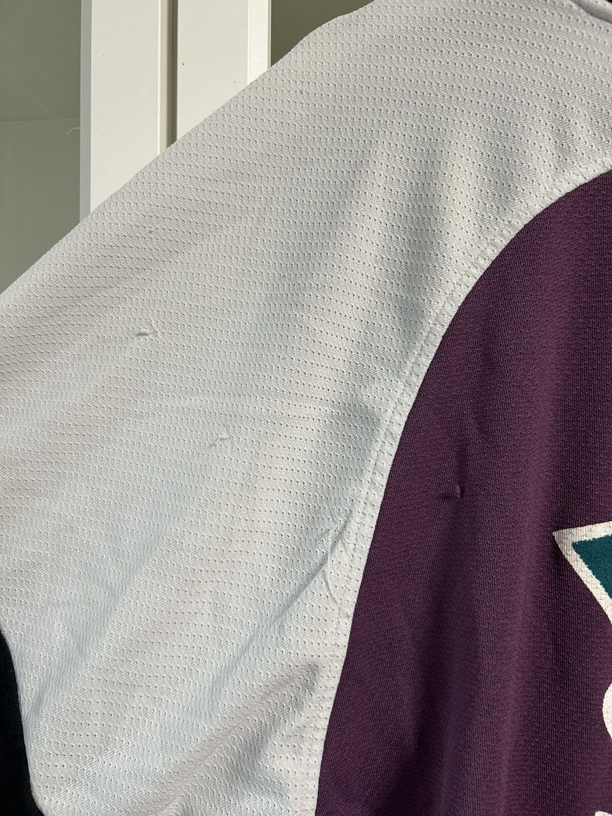 Vintage CMP Anaheim Mighty Ducks Vintage Hockey Jersey Size US L / EU 52-54 / 3 - 11 Thumbnail