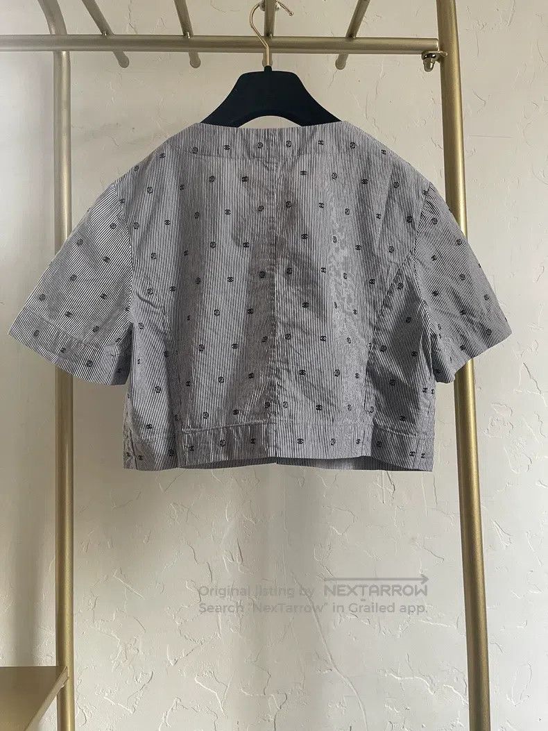 Chanel Chanel 24p small grey shirt Size XS / US 0-2 / IT 36-38 - 2 Thumbnail