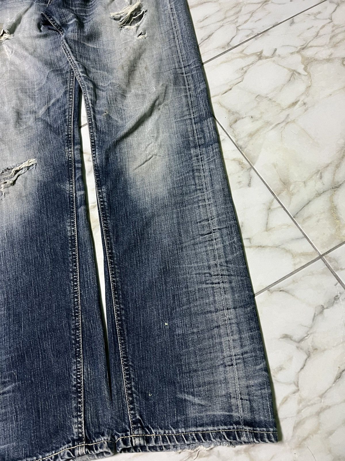 Edwin × If Six Was Nine × Japanese Brand VINTAGE EDWIN 503 BLUE TRIP DISTRESS JEAN Size US 31 - 4 Thumbnail