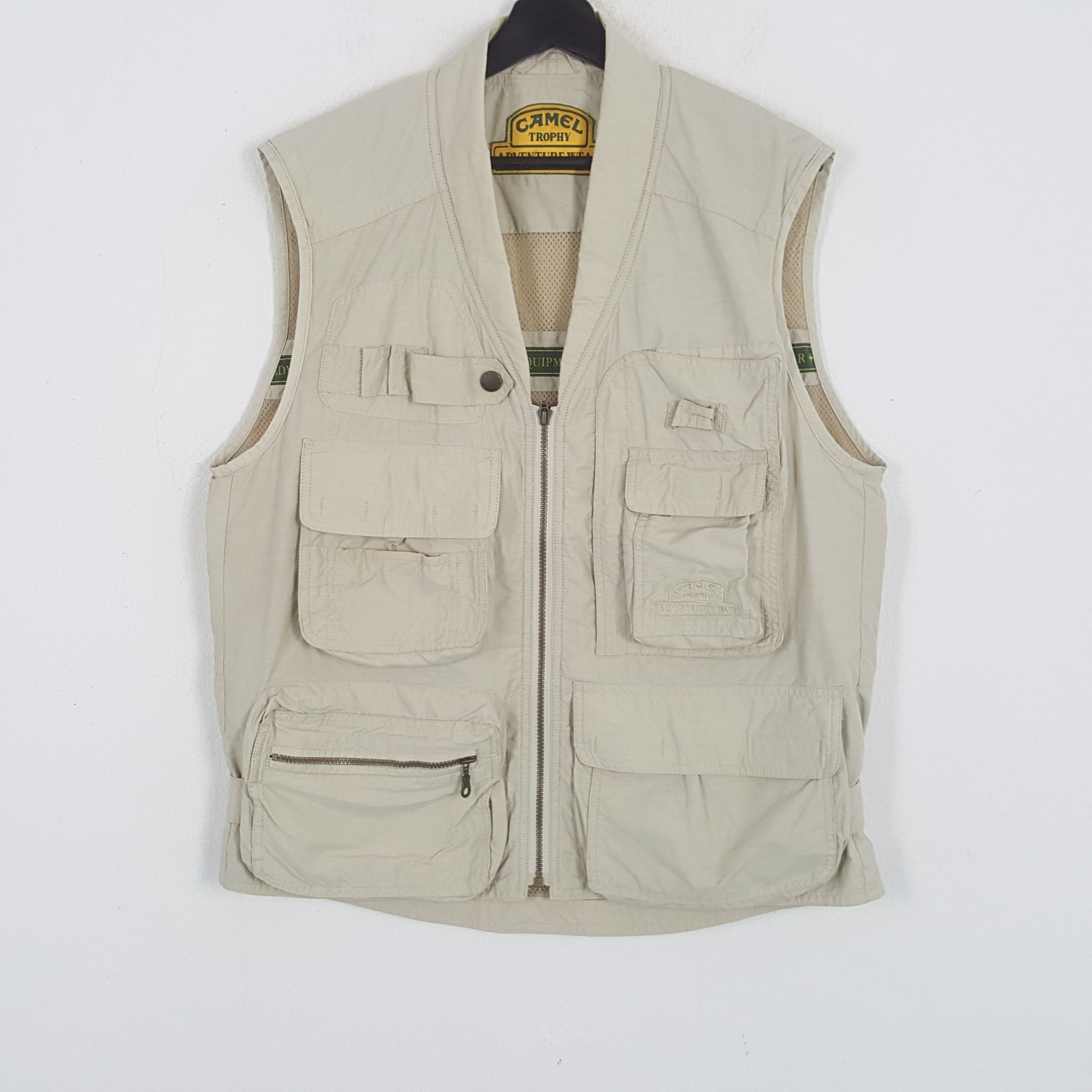 Camel × Vintage CAMEL Adventure Wear Nice Design Vest Size US L / EU 52-54 / 3 - 1 Thumbnail