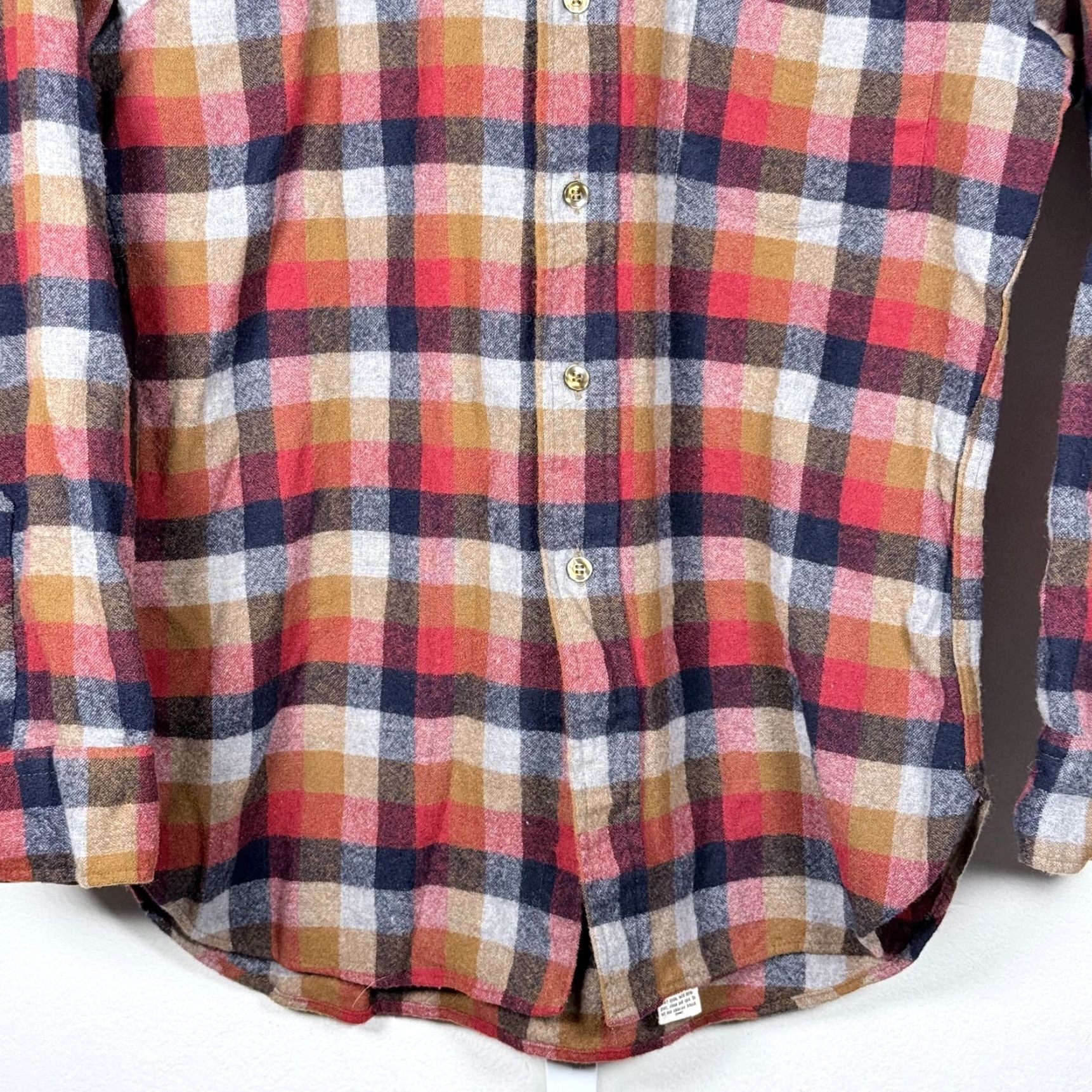 Pendleton VINTAGE Pendleton Shirt Mens Button-Up Long Sleeve Orange Plaid USA Made Size Medium Size US M / EU 48-50 / 2 - 3 Thumbnail
