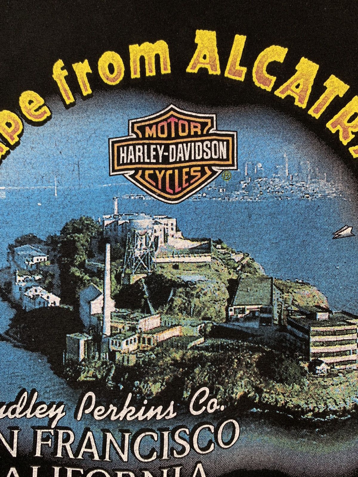 Vintage Vintage Harley Davidson Escape From Alcatraz T-shirt Size US XL / EU 56 / 4 - 23 Thumbnail