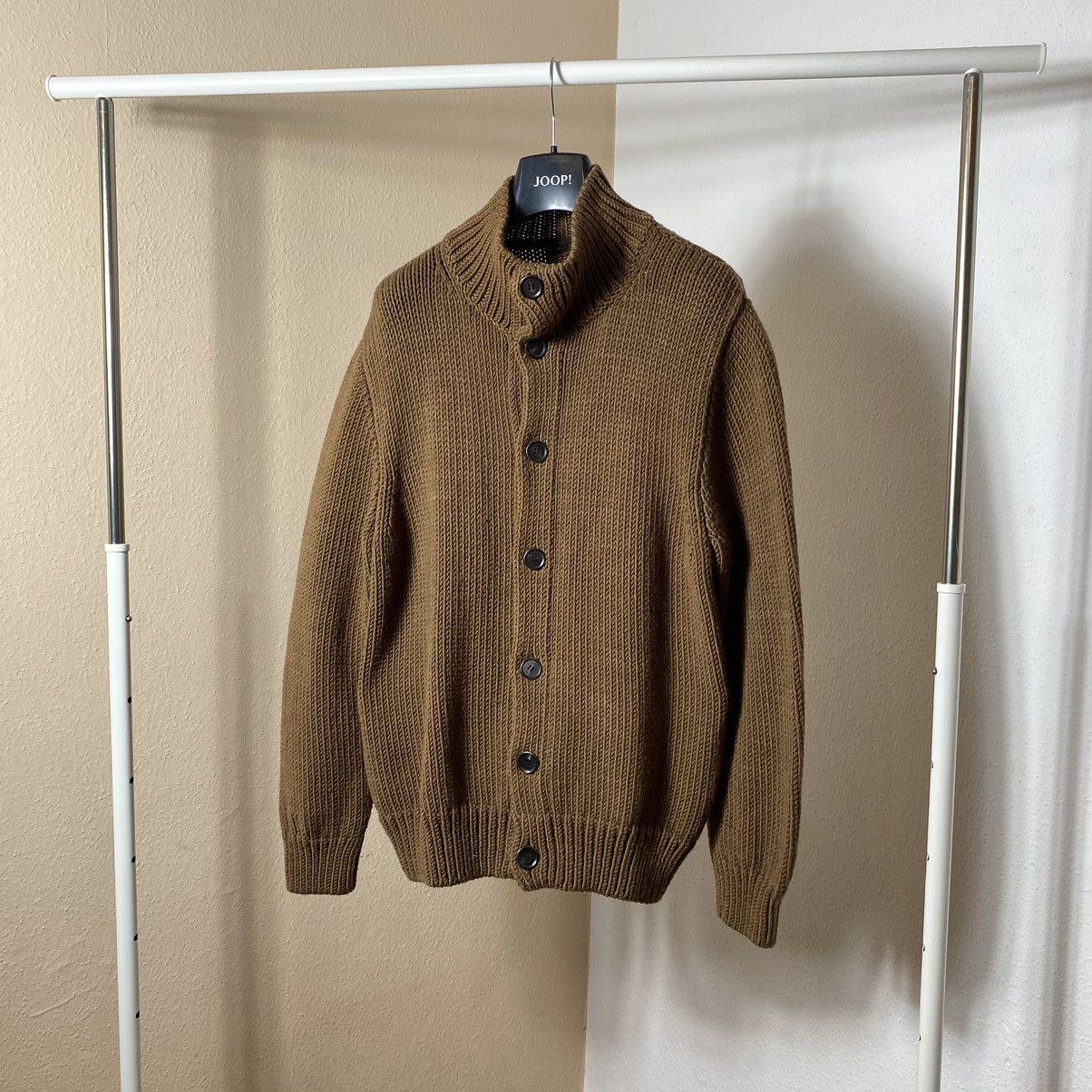 Louis Vuitton Wool Knit Button Sweater Louis Vuitton Brown Size US L / EU 52-54 / 3 - 1 Thumbnail