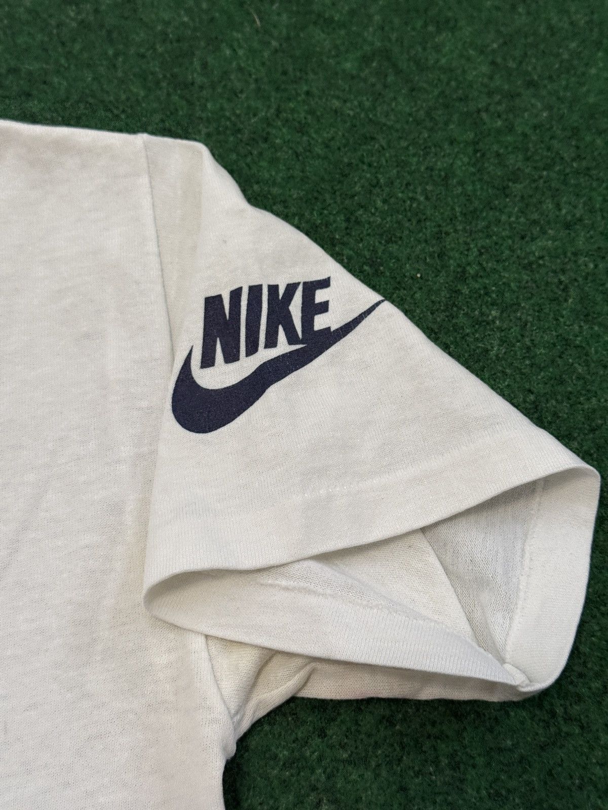 Nike Vintage Nike Michigan Wolverines RARE 70s 80s Thin T Shirt Size US M / EU 48-50 / 2 - 4 Thumbnail