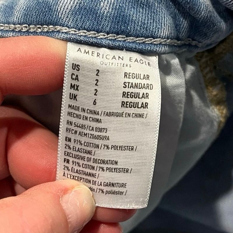 American Eagle Outfitters American Eagle Curvy Hi-Rise Jegging Distressed Blue Size 2 Size 26" / US 2 / IT 38 - 9 Thumbnail