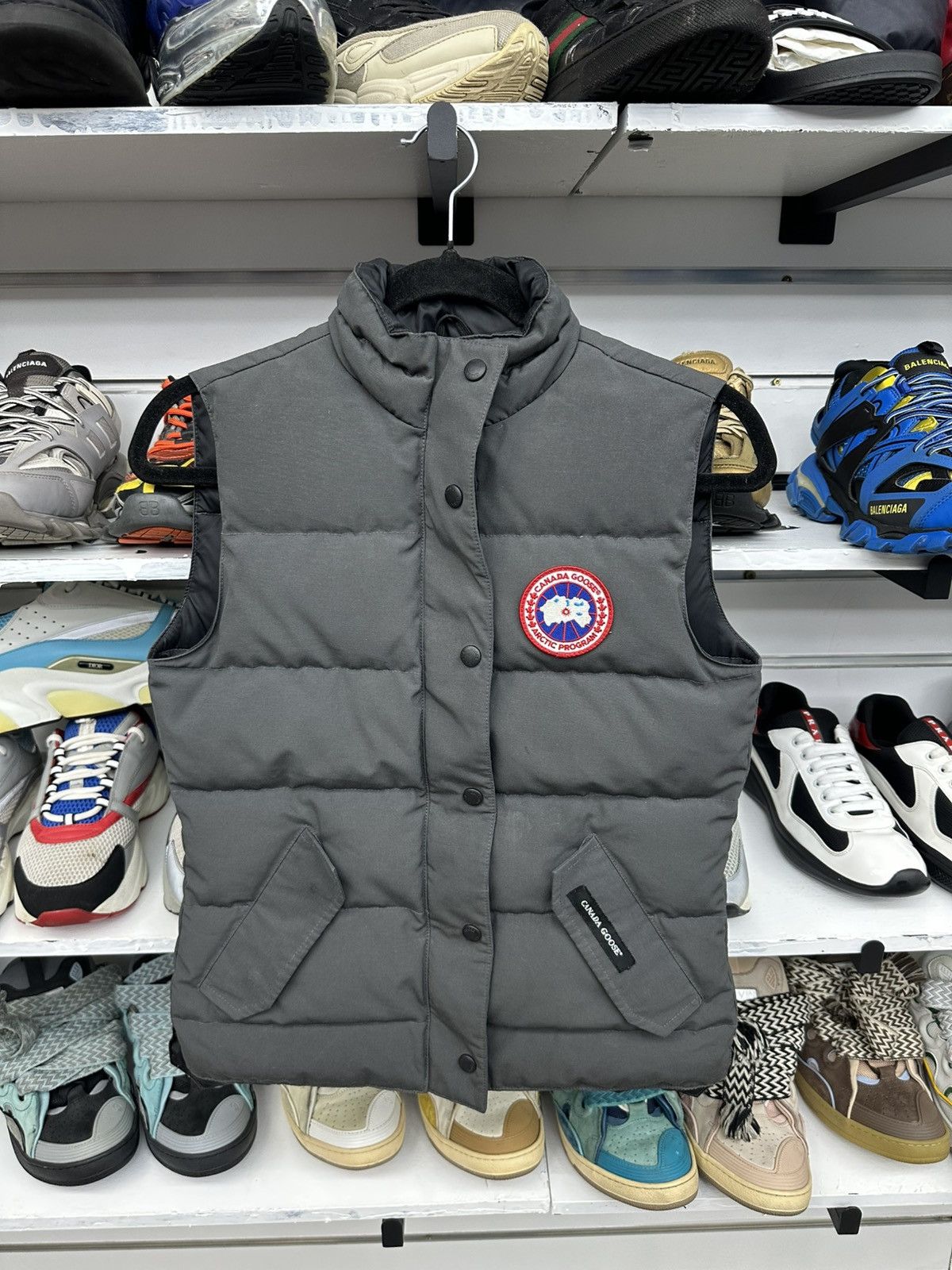 Canada Goose Canada Goose - Freestyle Crew Vest (Graphite) Size US XS / EU 42 / 0 - 1 Thumbnail