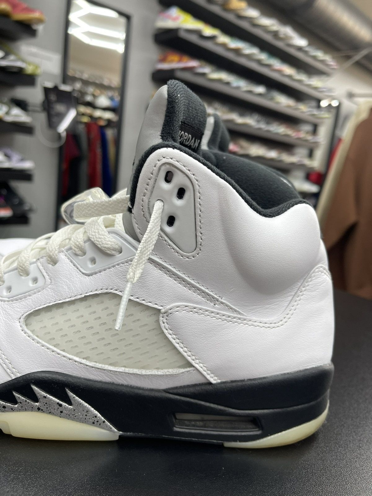 Jordan Brand Size 10.5 - Jordan 5 Retro Reverse Metallic Size US 10.5 / EU 43-44 - 5 Thumbnail