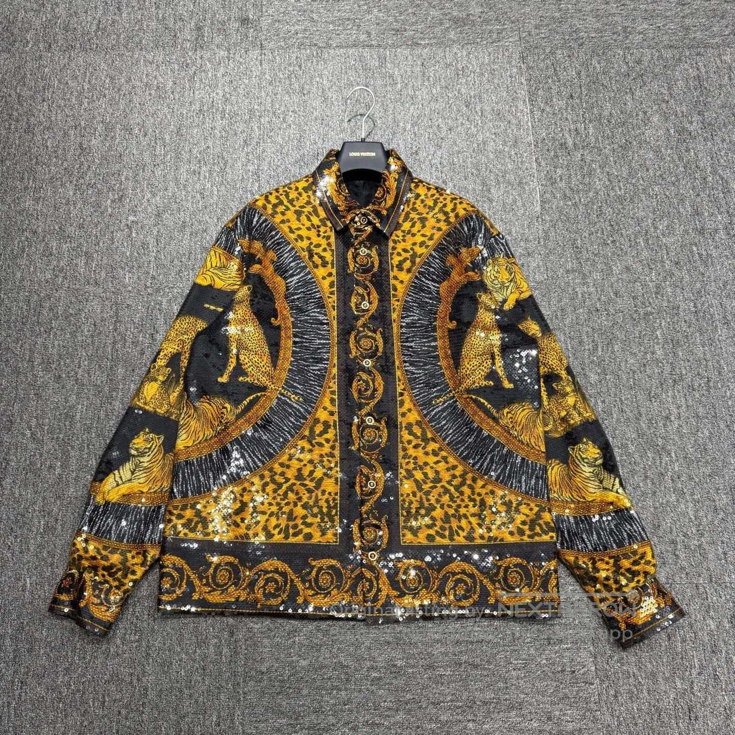 Versace Versace Shirt printed with leopard patterns and adorned wi Size US M / EU 48-50 / 2 - 1 Thumbnail