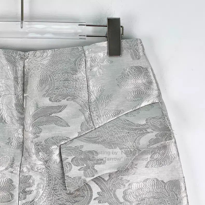 Louis Vuitton Louis Vuitton Silver floral embossed A-line skirt Size 37" - 3 Thumbnail