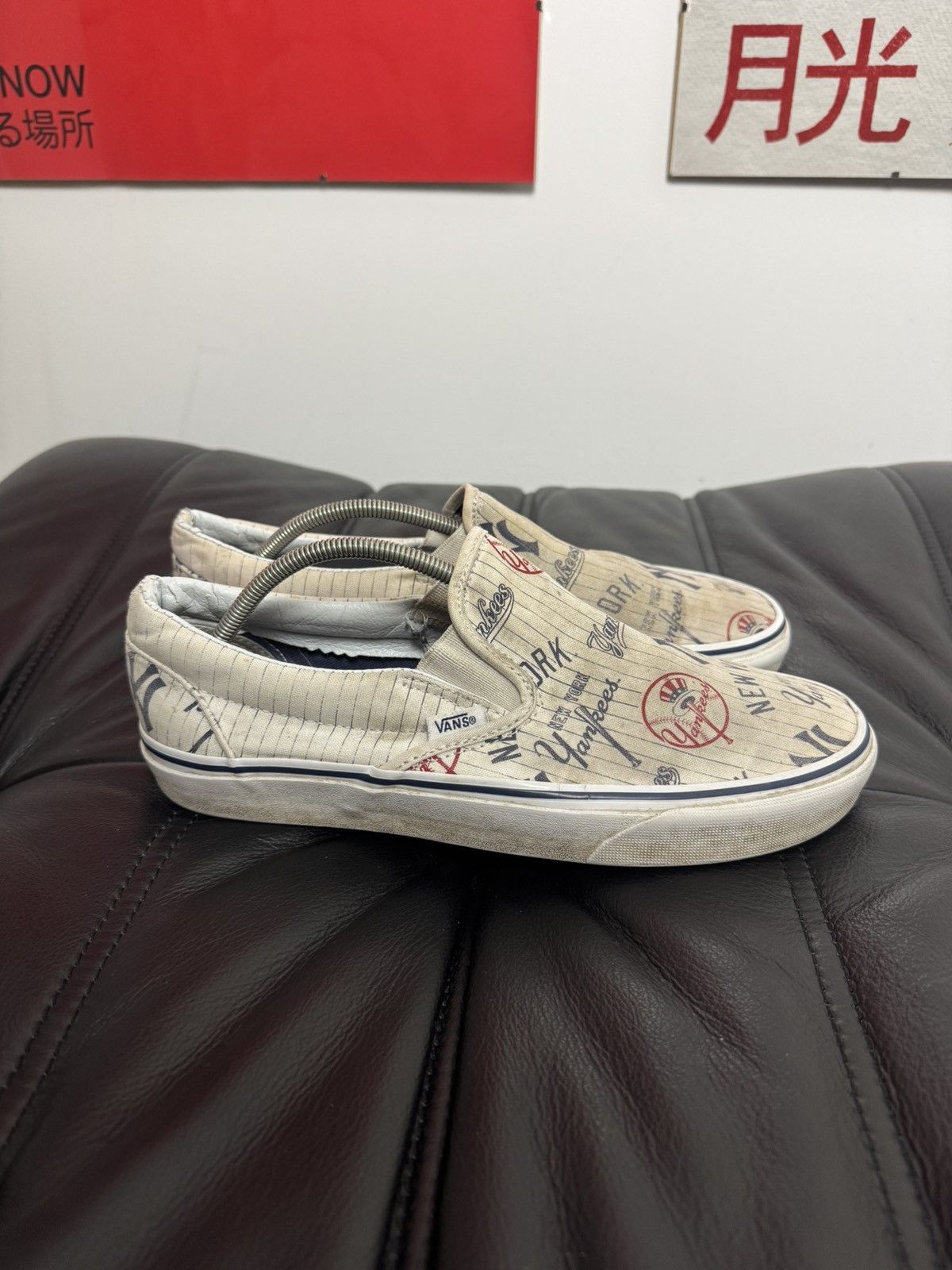 Vans VANS x MLB “New York Yankees” Slip On Sneakers Low Top Rare Size US 8.5 / EU 41-42 - 4 Thumbnail