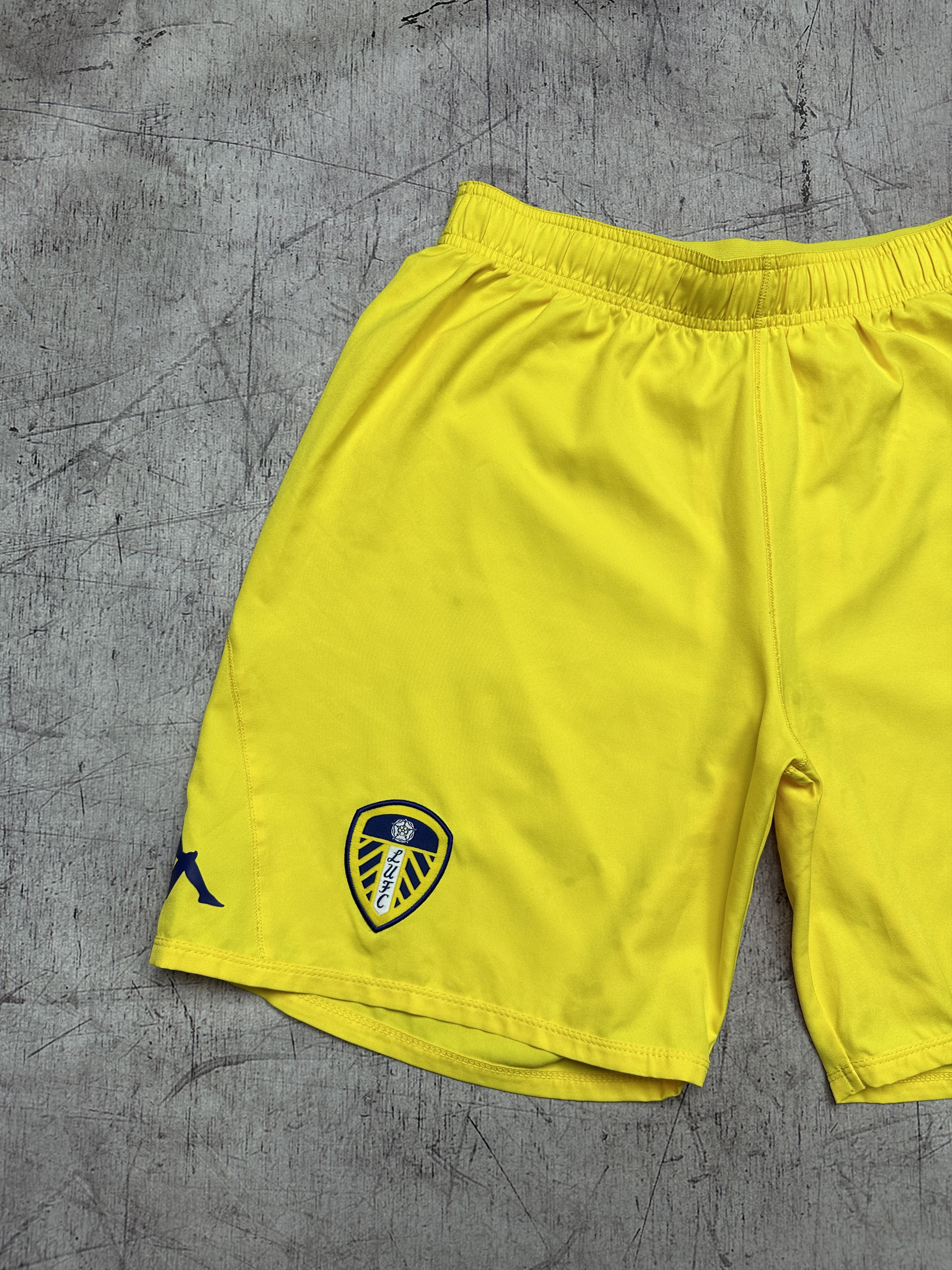 Kappa Kappa Leeds United Mens Soccer Football Shorts Size US 34 / EU 50 - 3 Thumbnail
