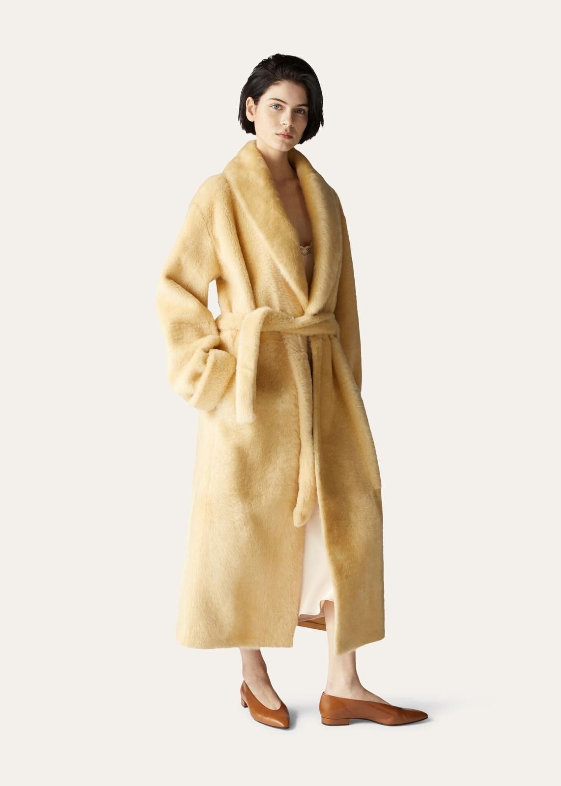 Loro Piana o1srvl11e1124 Long Shearling Thierry Coat in Yellow Size M / US 6-8 / IT 42-44 - 7 Thumbnail