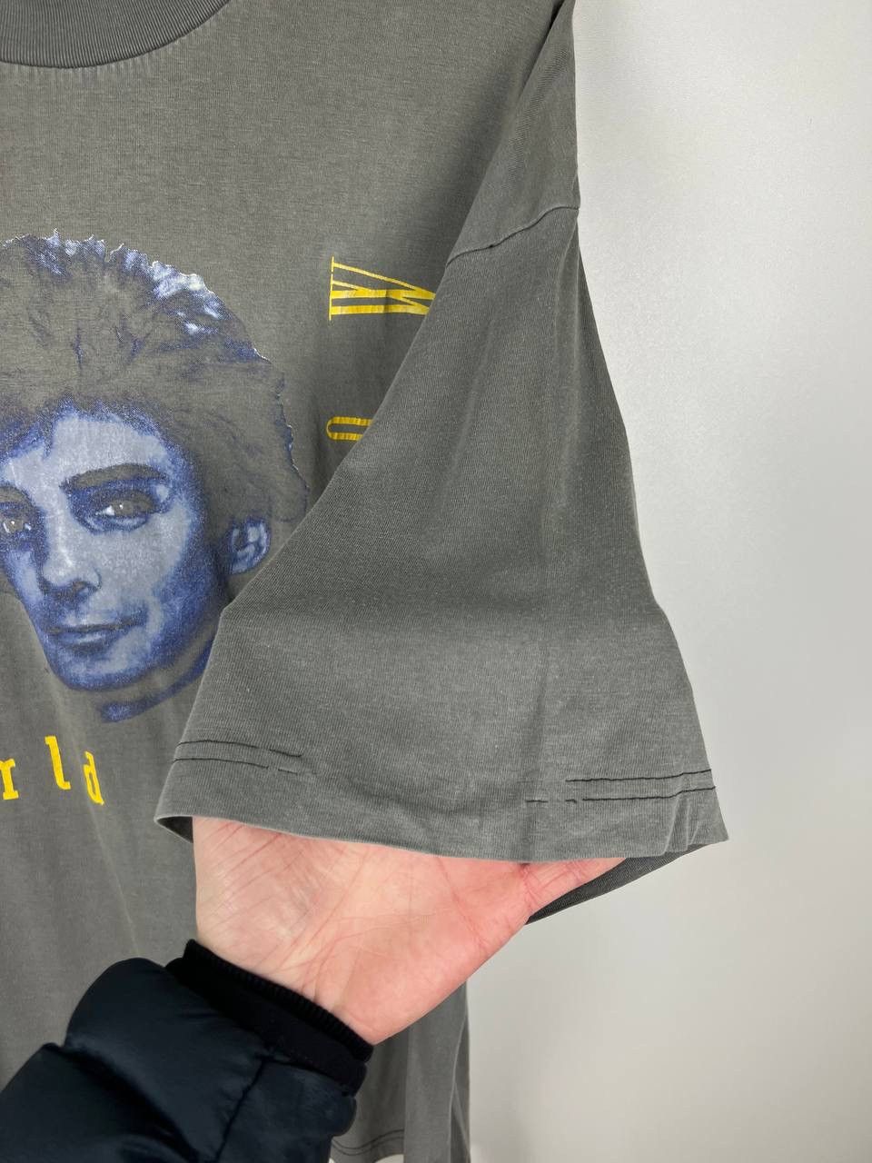 Vintage Manilow World Tour 90s vintage t-shirts size XL Size US XL / EU 56 / 4 - 4 Thumbnail