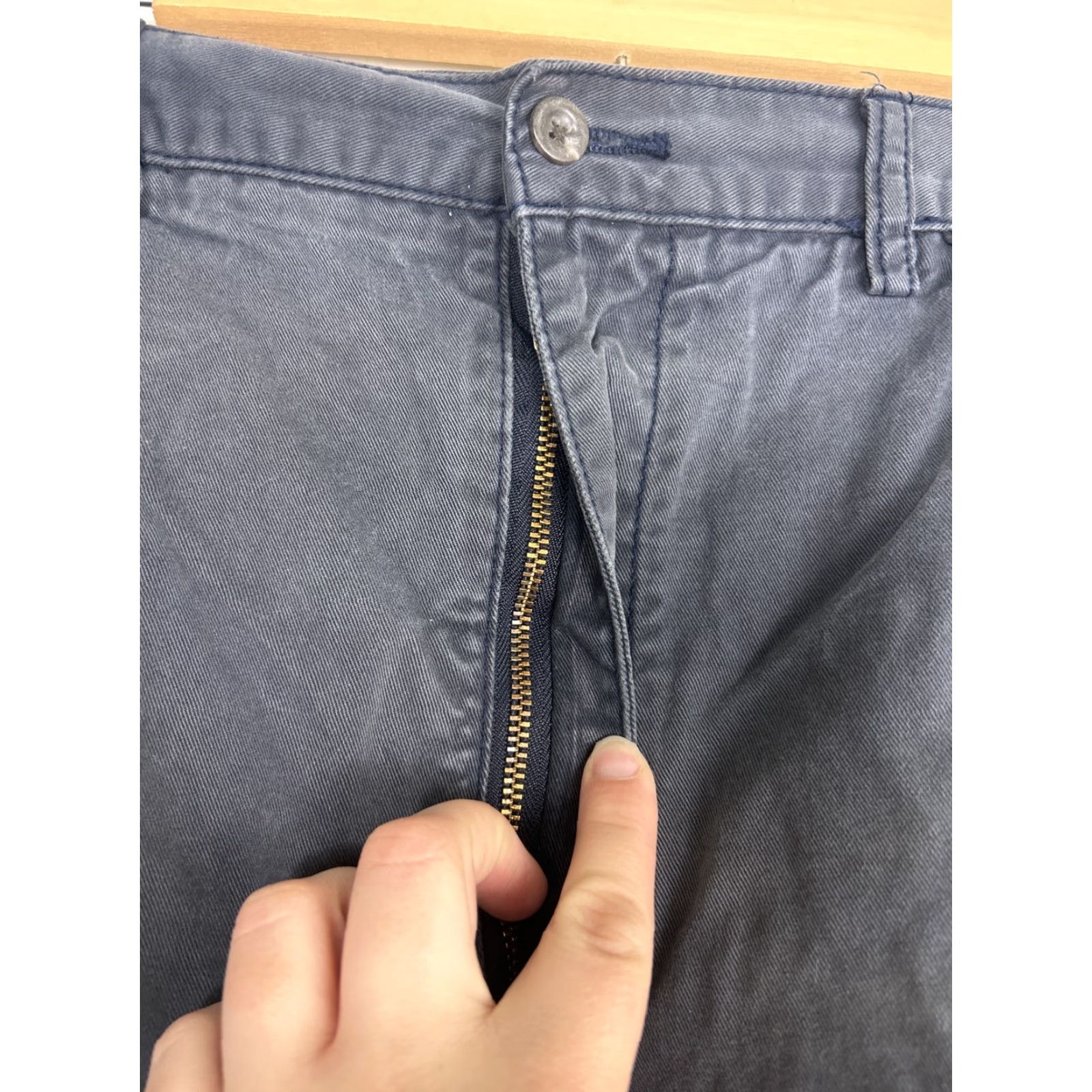 Ralph Lauren Ralph Lauren Polo Mens Size 38 Charcoal Gray Chino Shorts 9" Inseam Stains Size US M / EU 48-50 / 2 - 7 Thumbnail