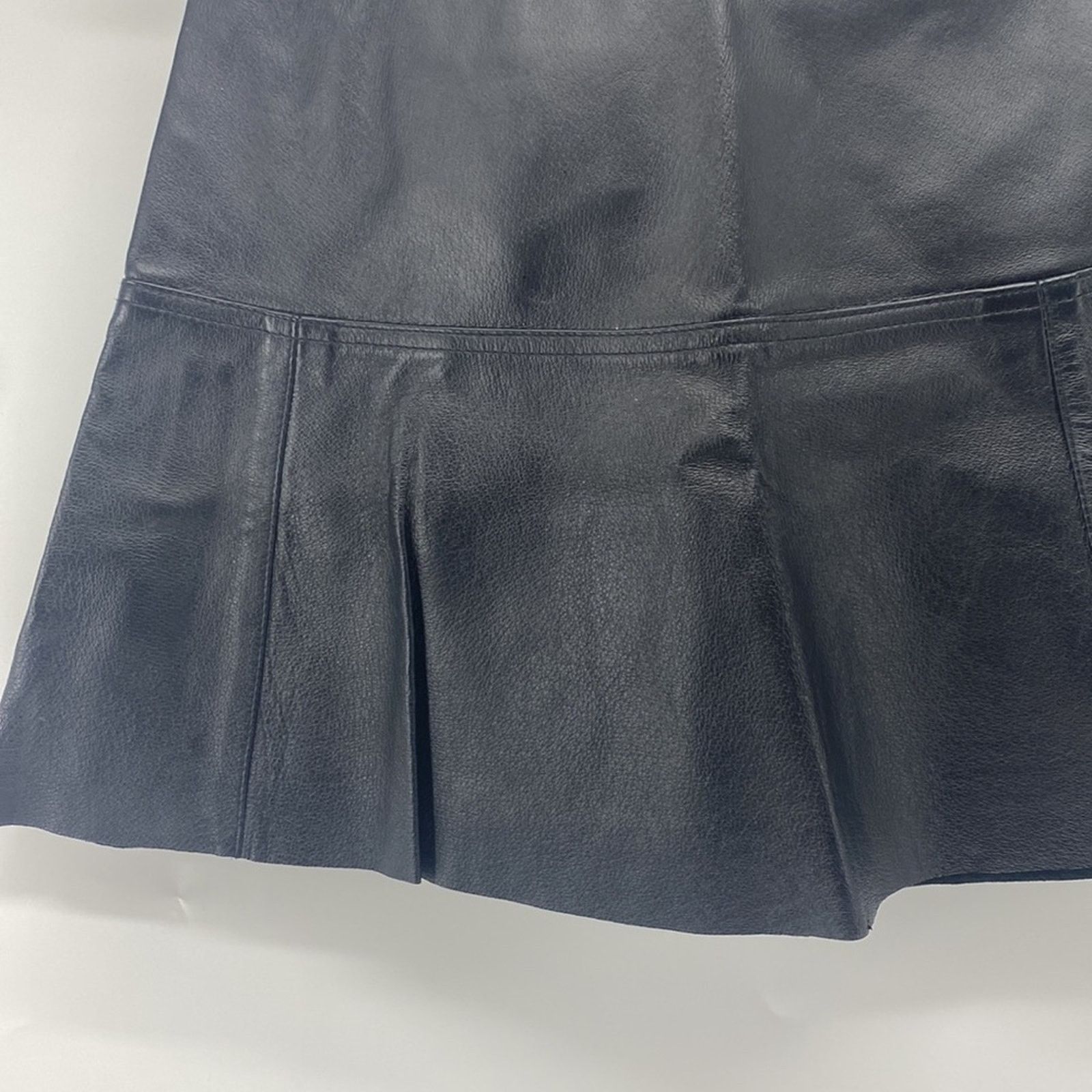 Other Vintage Newport News leather min skirt flare black sz 4 Size 27" / US 4 / IT 40 - 2 Thumbnail