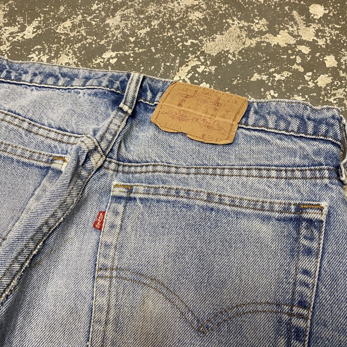 Levi's × Vintage Vintage Levi’s 505 Straight Fit Blue Denim Jeans USA 80s Size US 32 / EU 48 - 13 Thumbnail