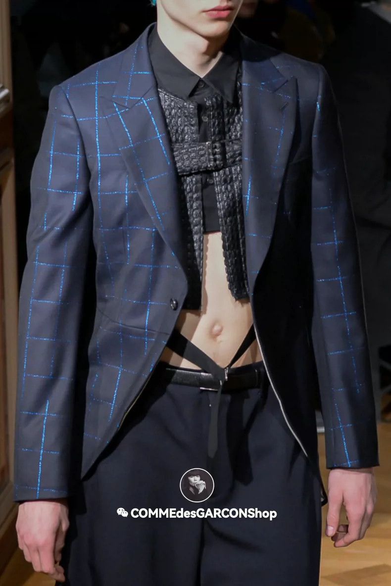 Comme des Garcons Comme Des Garcons Fake two-piece jacket with exquisite des Size US S / EU 44-46 / 1 - 3 Thumbnail