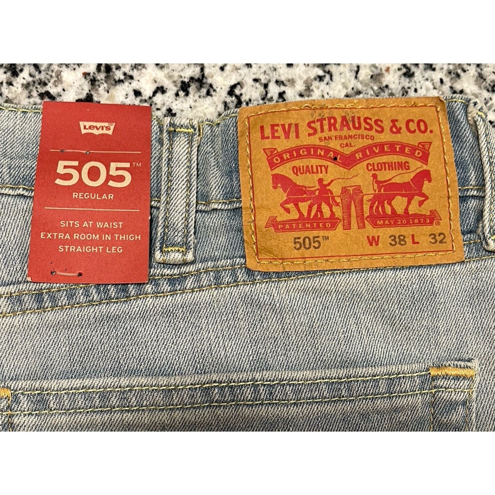 Levi's Levi's 505 Regular Jeans Men's 40x32 Light Stonewash Stretch Denim 5-Pocket Zip Closure Modern Straight Size US 40 / EU 56 - 7 Thumbnail