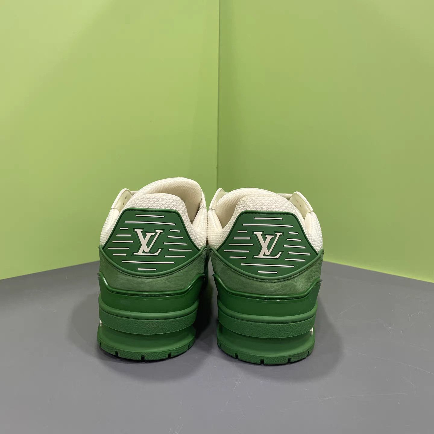 Louis Vuitton LOUIS VUITTON LV Trainer 25SS White & Green K15 Size US 8 / EU 41 - 6 Thumbnail