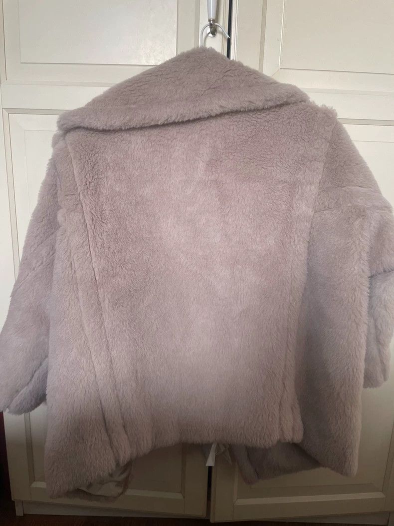 Max Mara Max Mara 1011801 Tiny Teddy Size S / US 4 / IT 40 - 2 Thumbnail