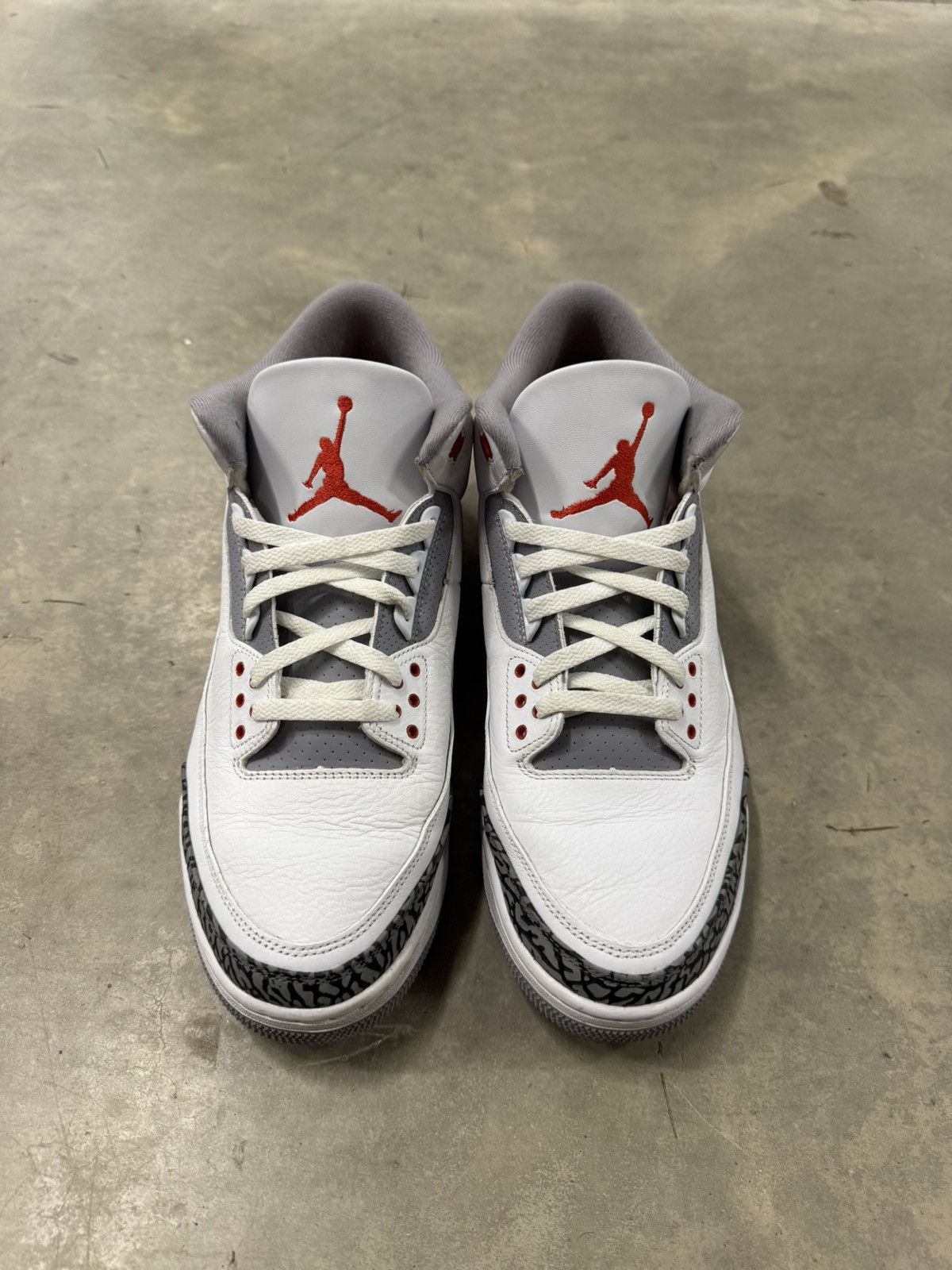 Jordan Brand Jordan 3 Retro OG Fire Red 2022 Size 13 Size US 13 / EU 46 - 4 Thumbnail