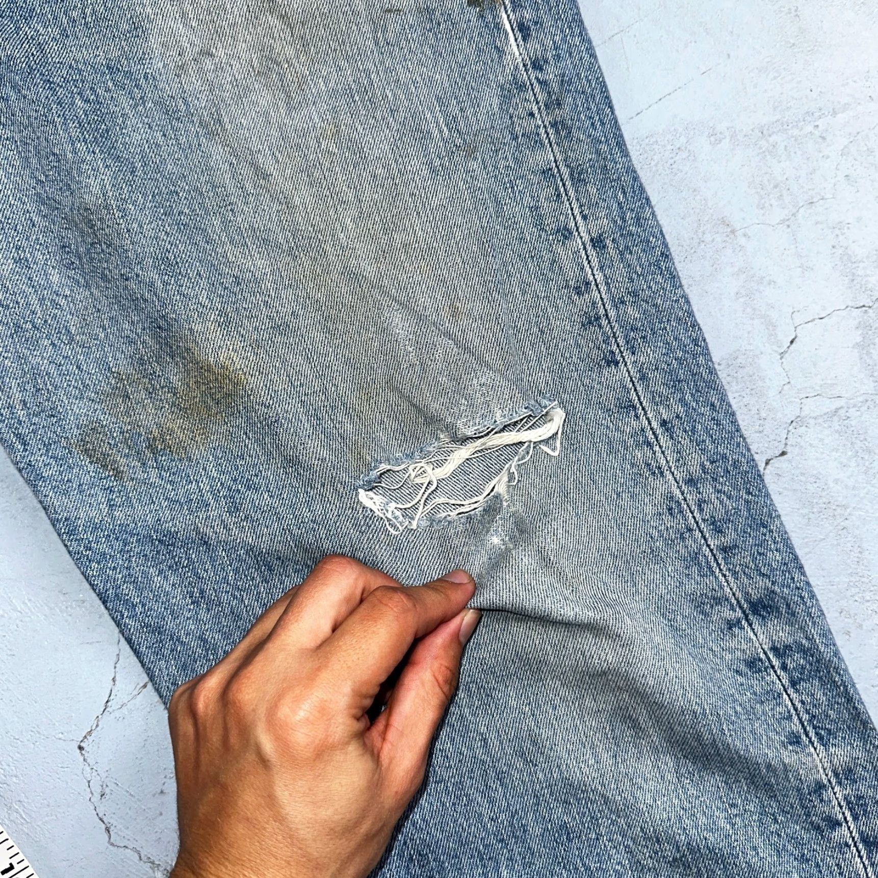 Levi's VINTAGE Levi's 501 XX Straight Leg Jeans Blue Light Wash 36x32 90s Mens Size US 36 / EU 52 - 6 Thumbnail