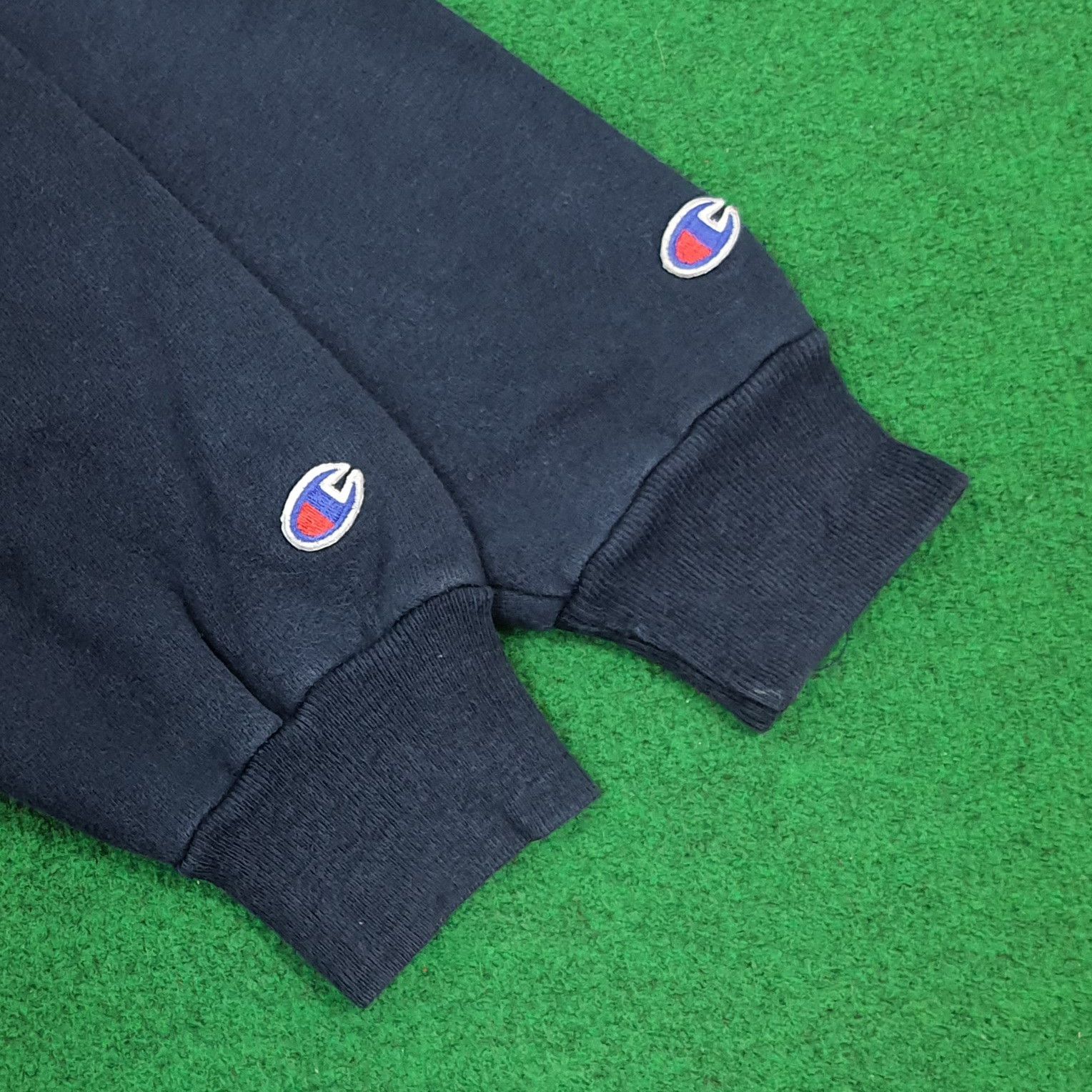 Champion Vintage Champion Plain Sweatshirt C241N26 Size US M / EU 48-50 / 2 - 6 Thumbnail
