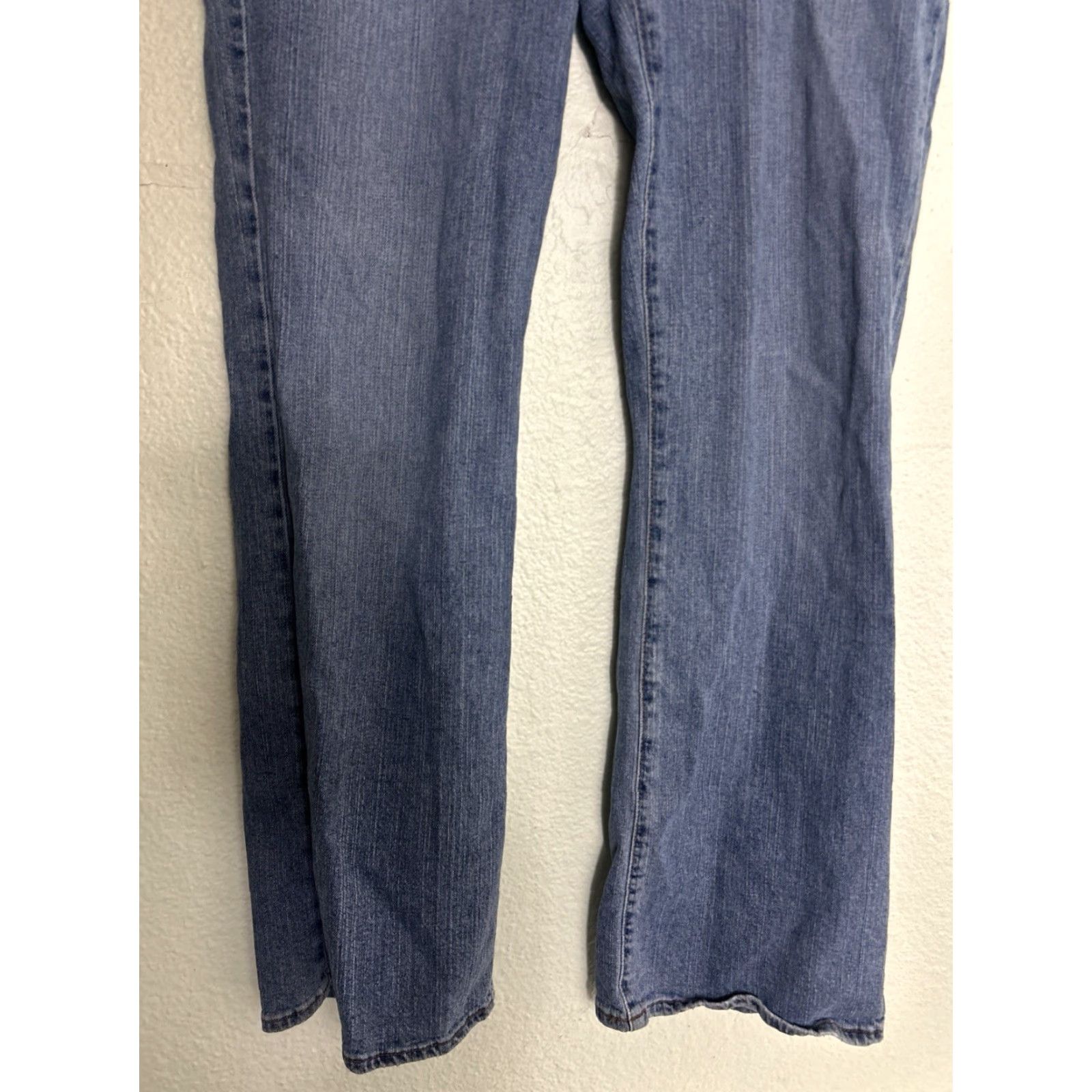 Lucky Brand Lucky Brand Jeans Women 14 Medium Wash Mid Rise Flare 34X32 Blue Size 36" / US 14 / IT 50 - 2 Thumbnail
