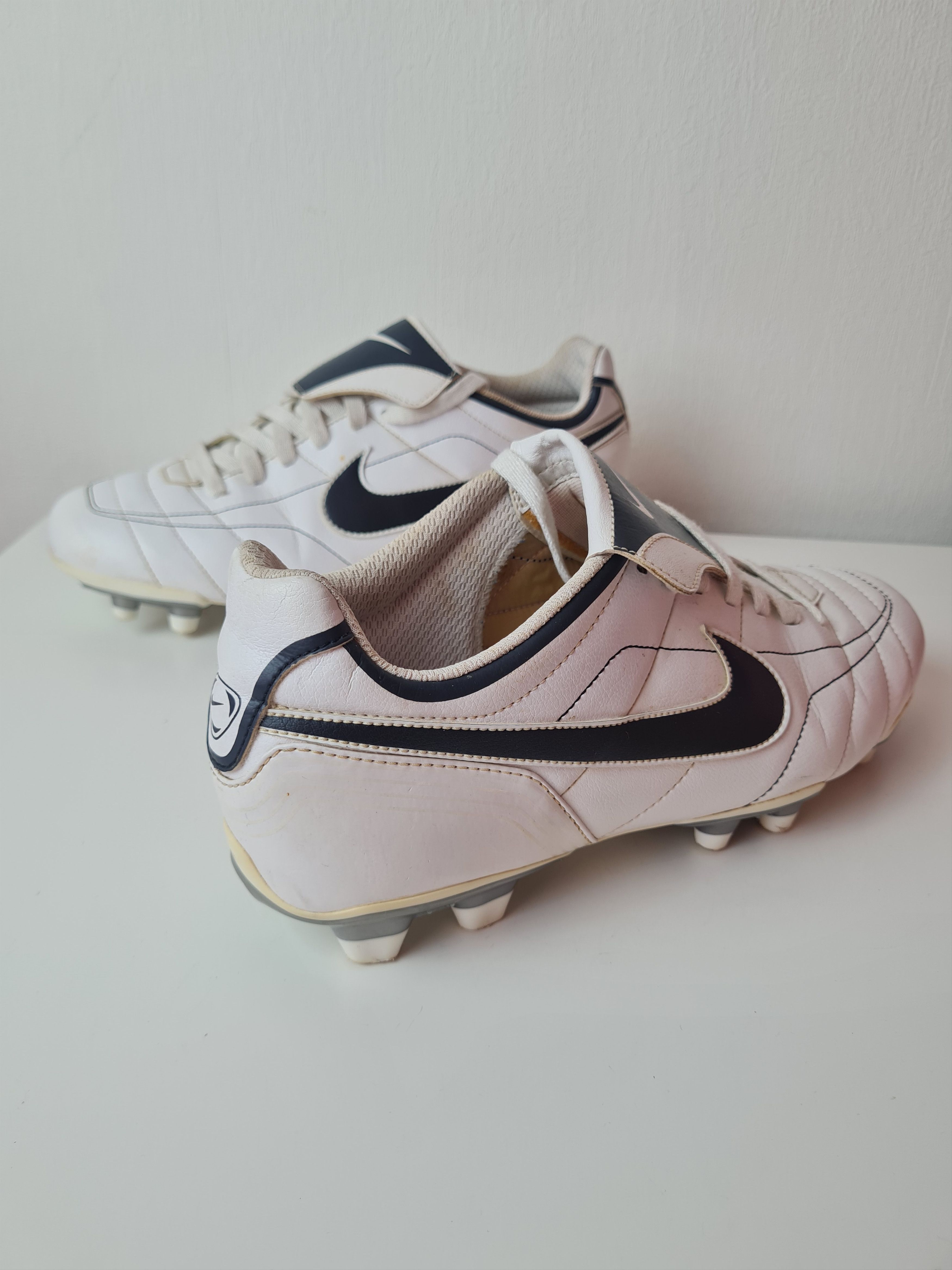 Nike Vintage Nike Tiempo Natural VT soccer cleats shoes size 44 Size US 11 / EU 44 - 3 Thumbnail