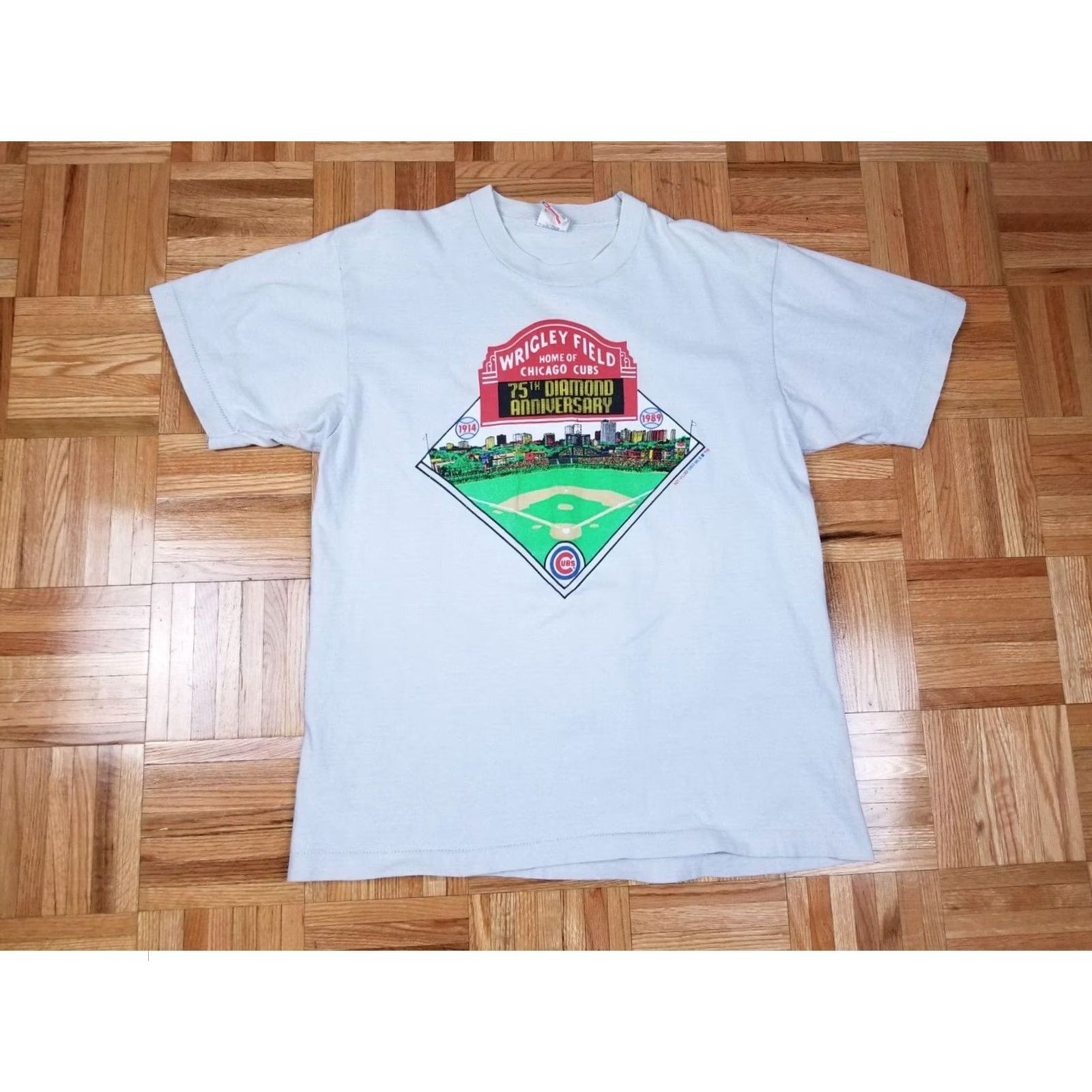 MLB CHICAGO CUBS T-SHIRT MLB White Short Sleeve Round Neck Size L Men Vintage 89' 75th Diamond Anniversary Retro USA Pattern: Solid (Regular) Size US L / EU 52-54 / 3 - 5 Thumbnail