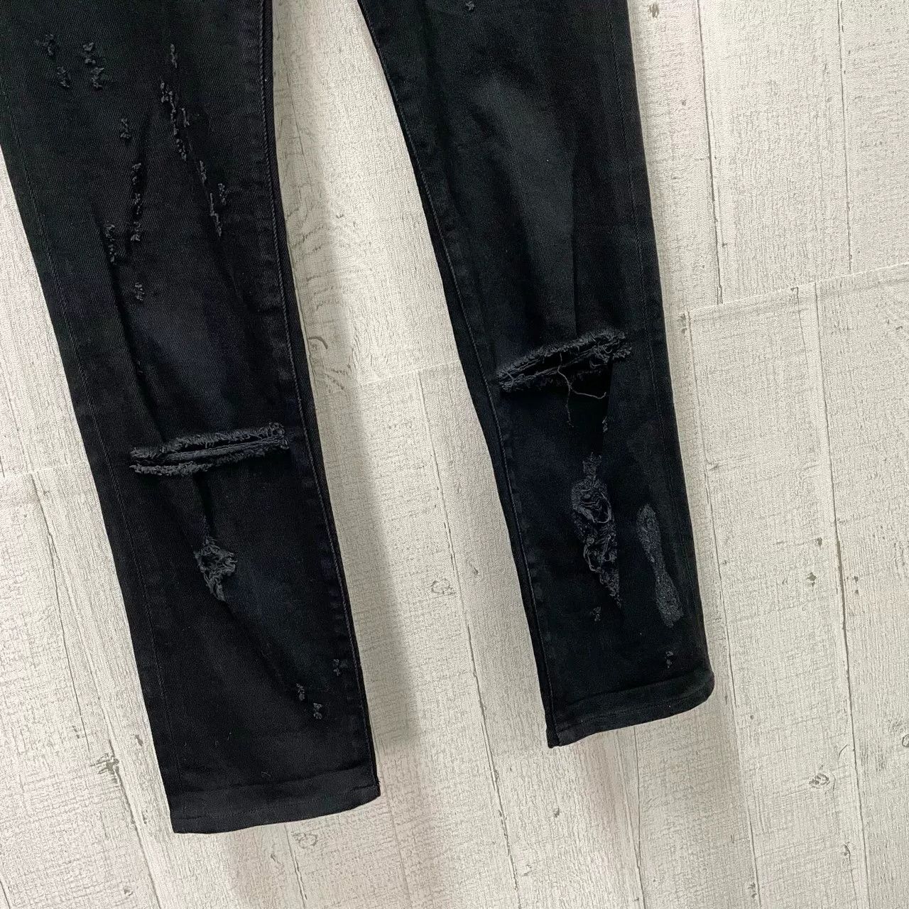 Givenchy Givenchy Distressed Jeans Size US 29 - 3 Thumbnail