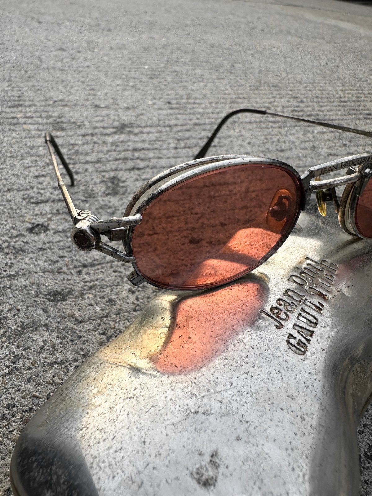 Jean Paul Gaultier Vtg 1995 Jean Paul Gaultier 56-7110 Clip On Sunglasses Size ONE SIZE - 4 Thumbnail
