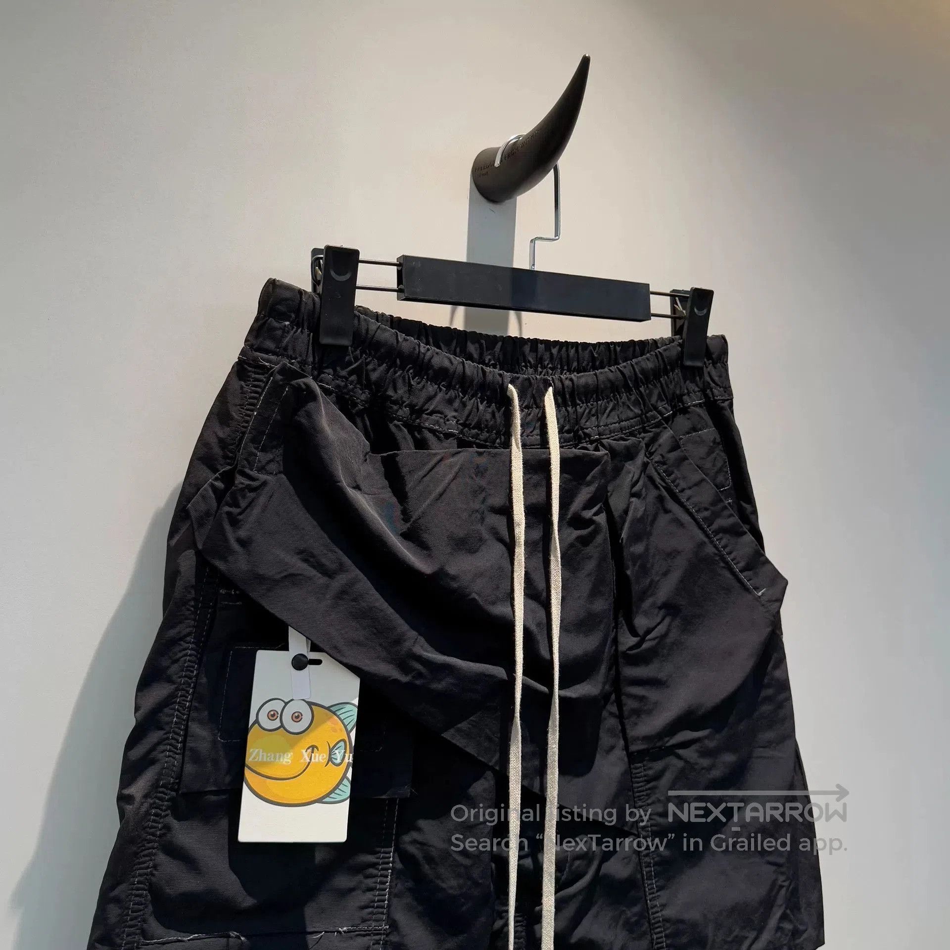 Rick Owens Rick Owens Black Drawstring Shorts. Size US 26 / EU 42 - 2 Thumbnail